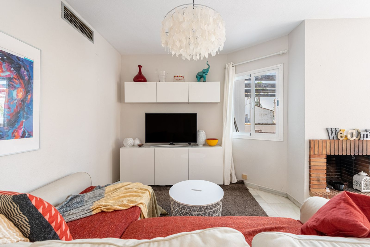 Image 12: penthouse duplex For sale, Nueva Andalucía, €419,000 [HFM-CL10113]