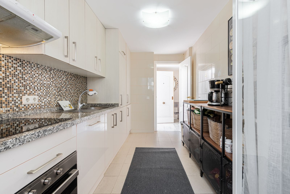 Image 12: penthouse duplex For sale, Nueva Andalucía, €419,000 [HFM-CL10113]