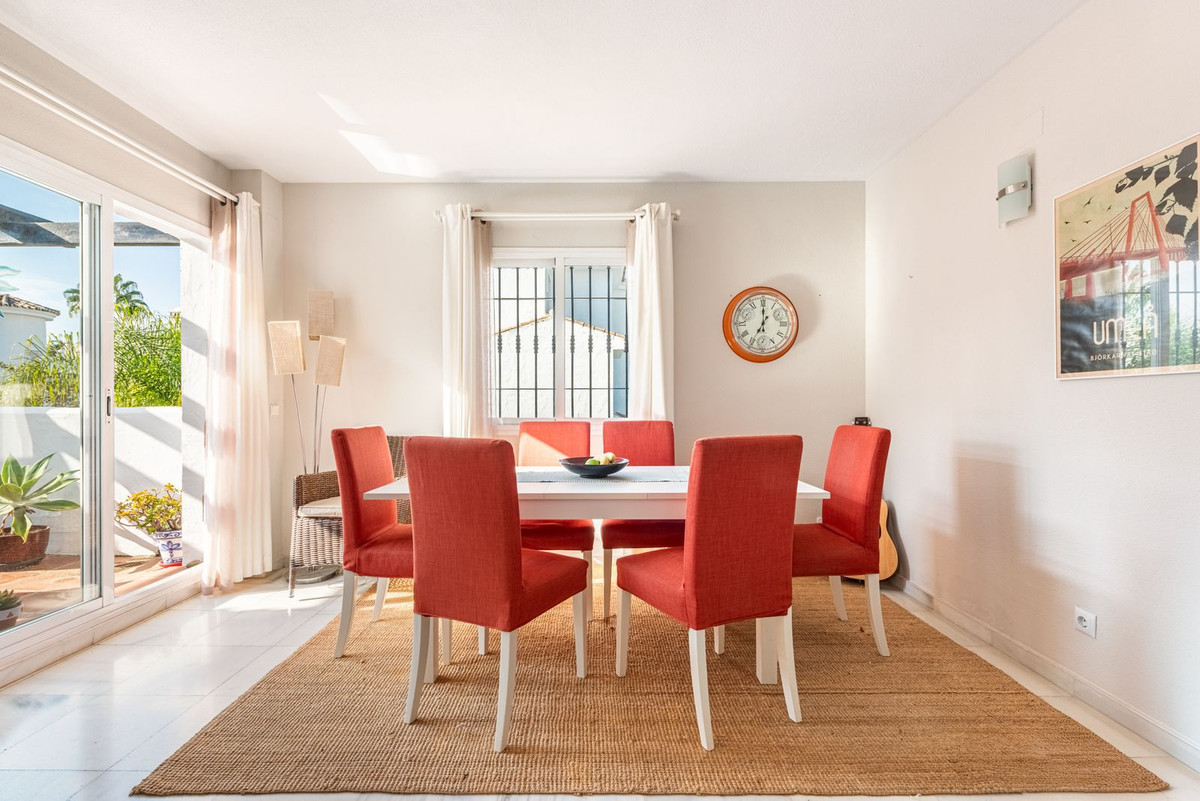 Image 12: penthouse duplex For sale, Nueva Andalucía, €419,000 [HFM-CL10113]