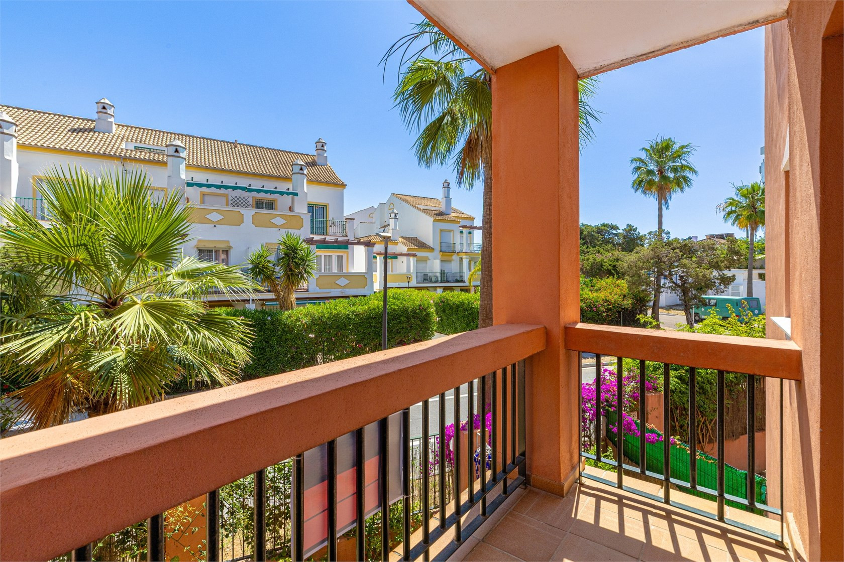 Image 15: apartment For sale, Marbella, €399,000 [HFM-CL10038]