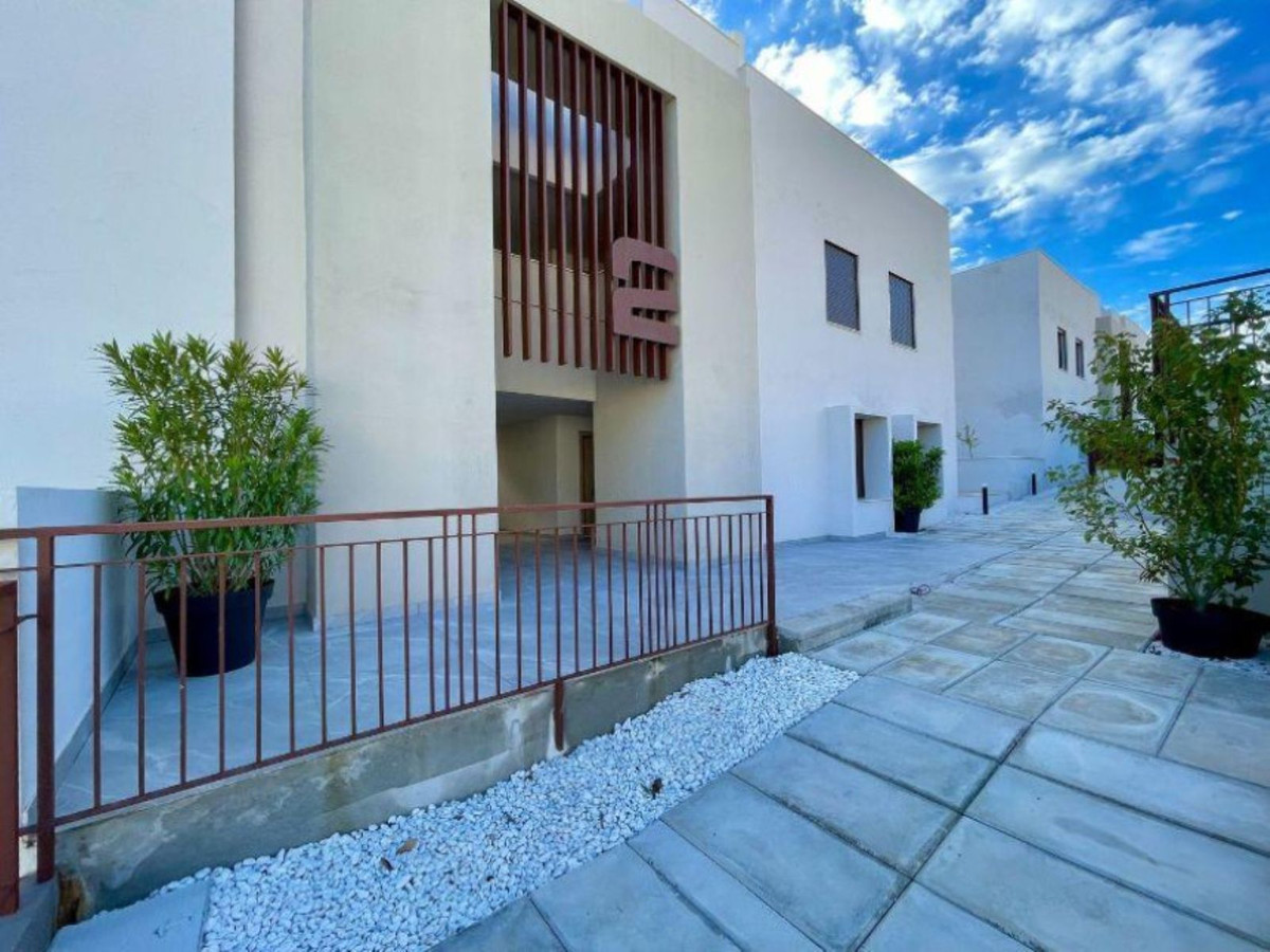 Image 25: ground floor apartment For sale, Marbella, €415,000 [HFM-CL10114]