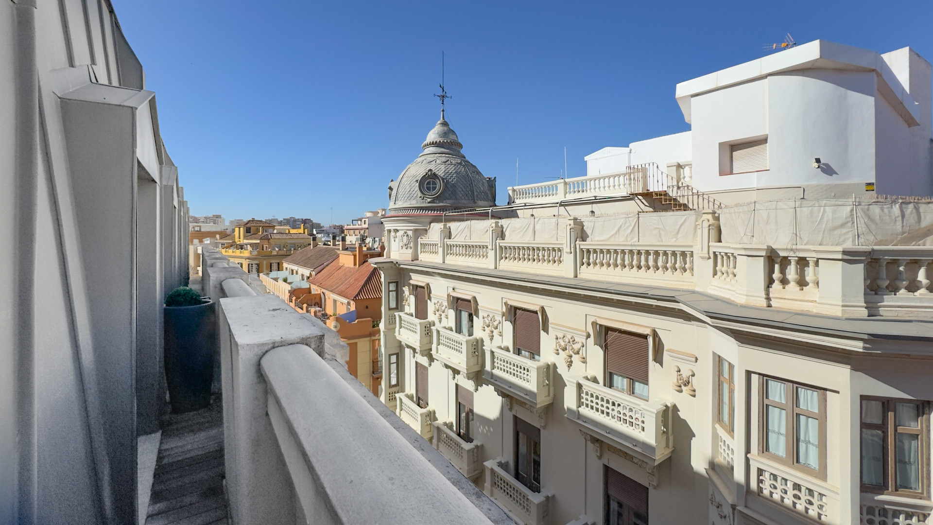 Image 13: penthouse duplex For sale, Málaga, €690,000 [HFM-CL10131]