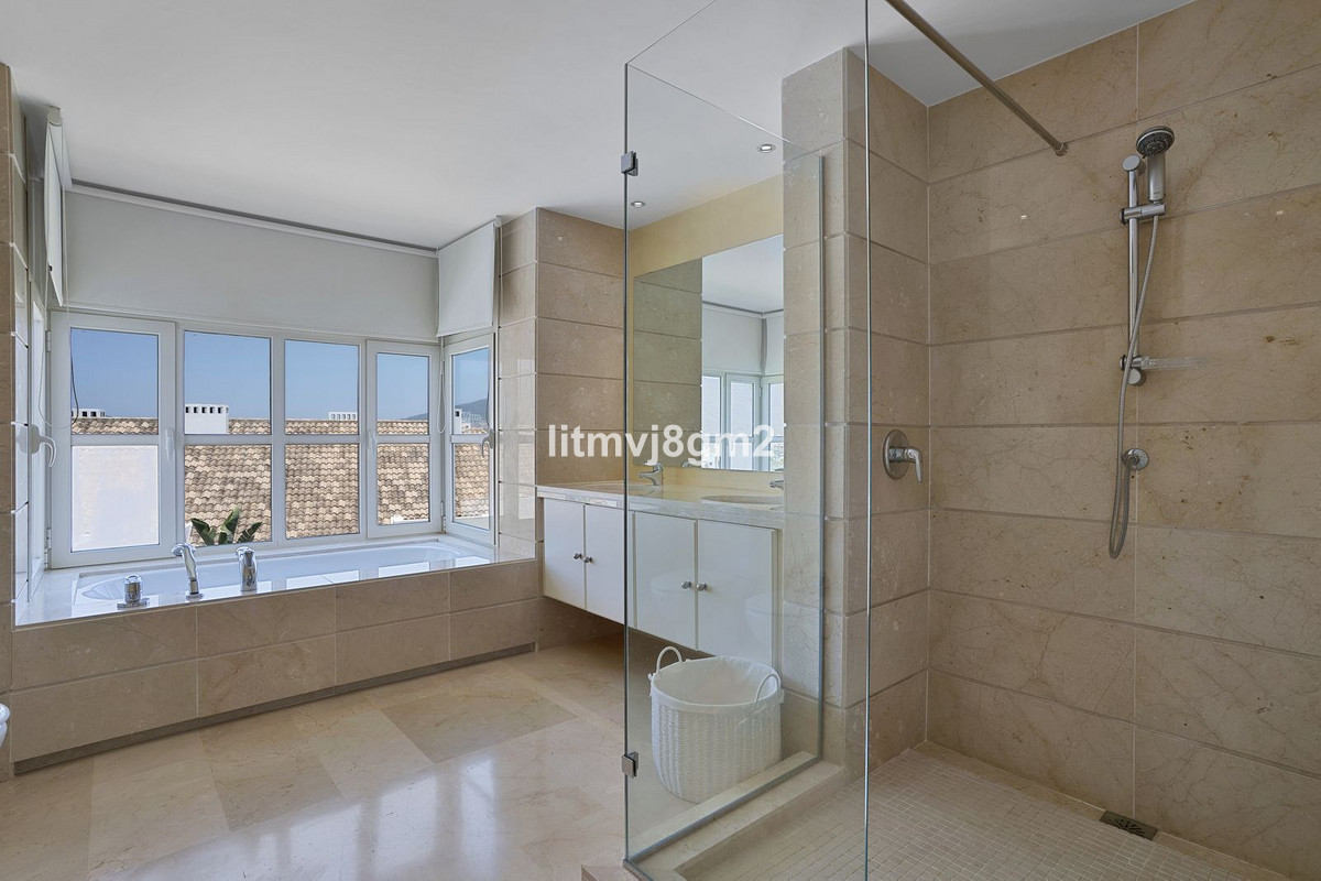 Image 25: semi-detached house For sale, Mijas Costa, €560,000 [HFM-CL10125]