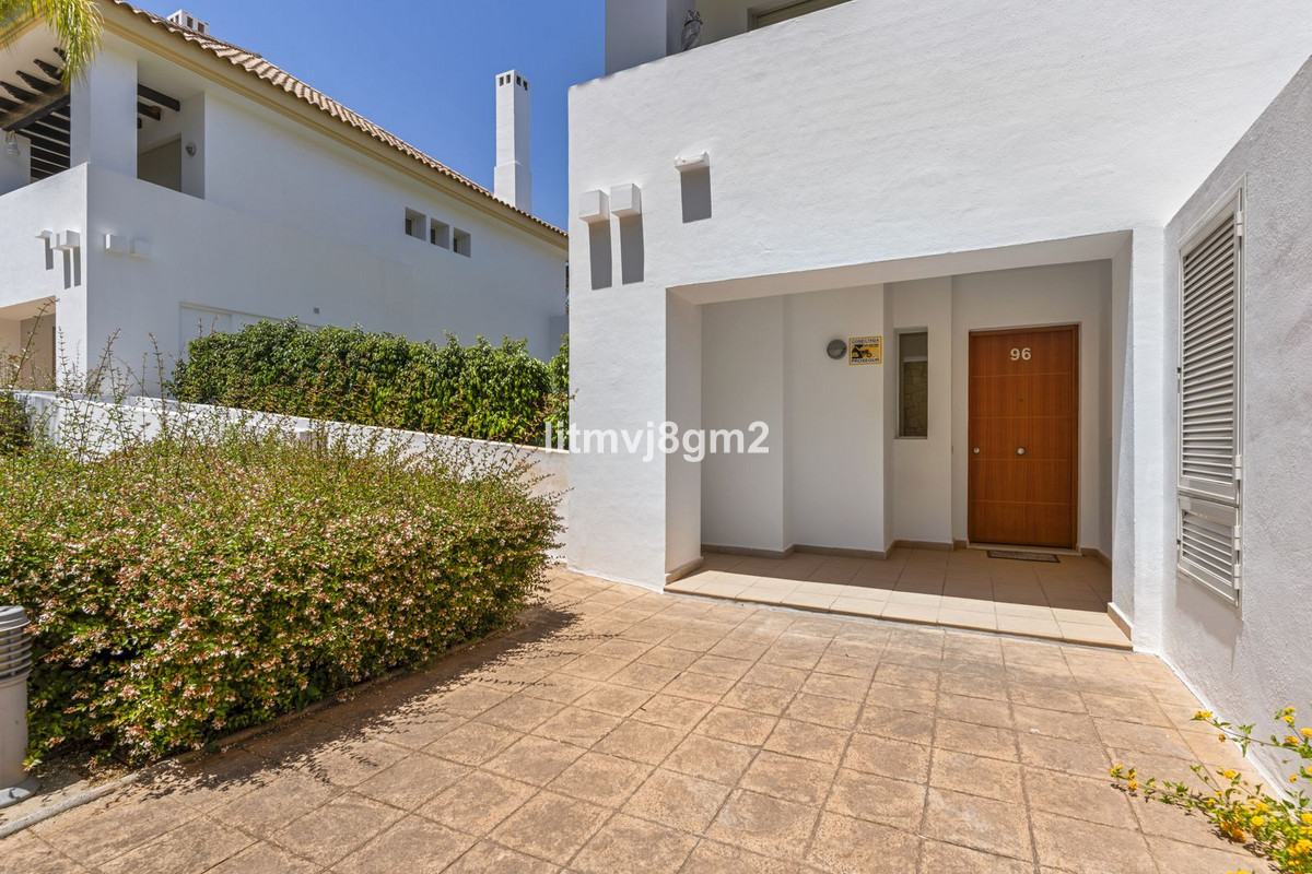 Image 25: semi-detached house For sale, Mijas Costa, €560,000 [HFM-CL10125]