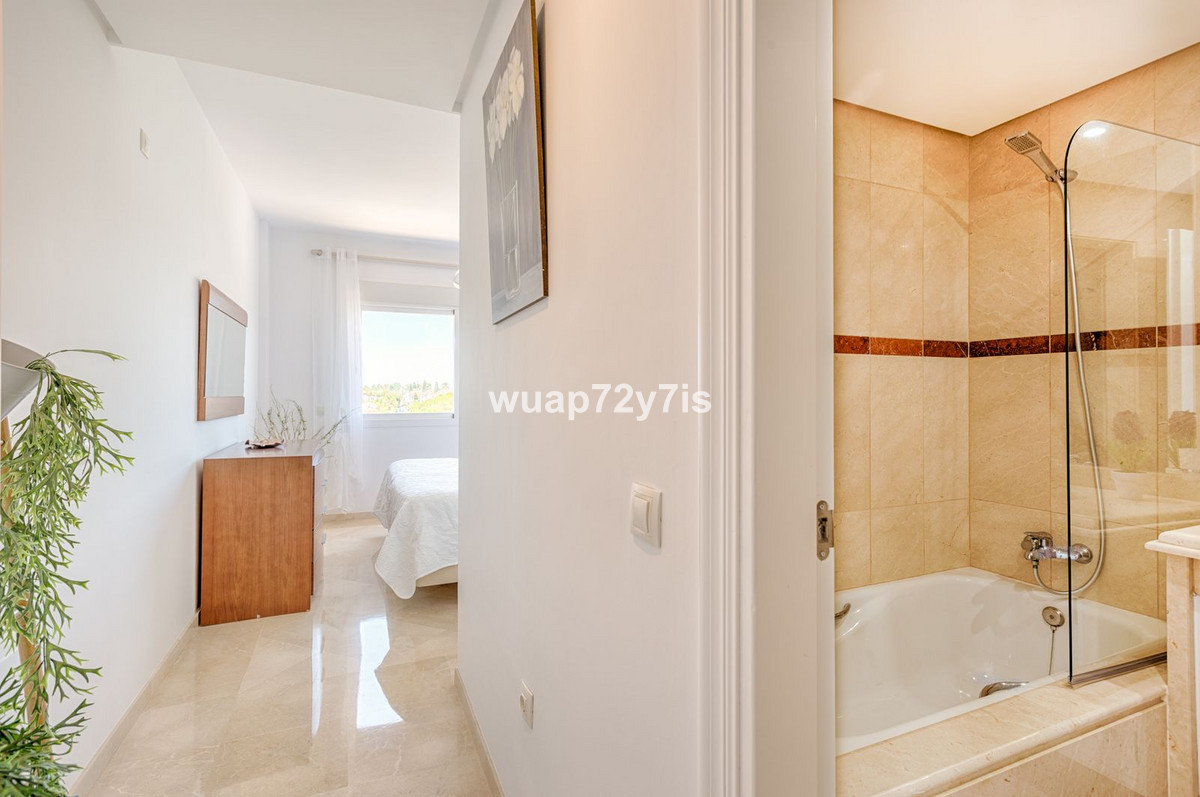 Image 27: apartment For sale, Estepona, €559,000 [HFM-CL10124]