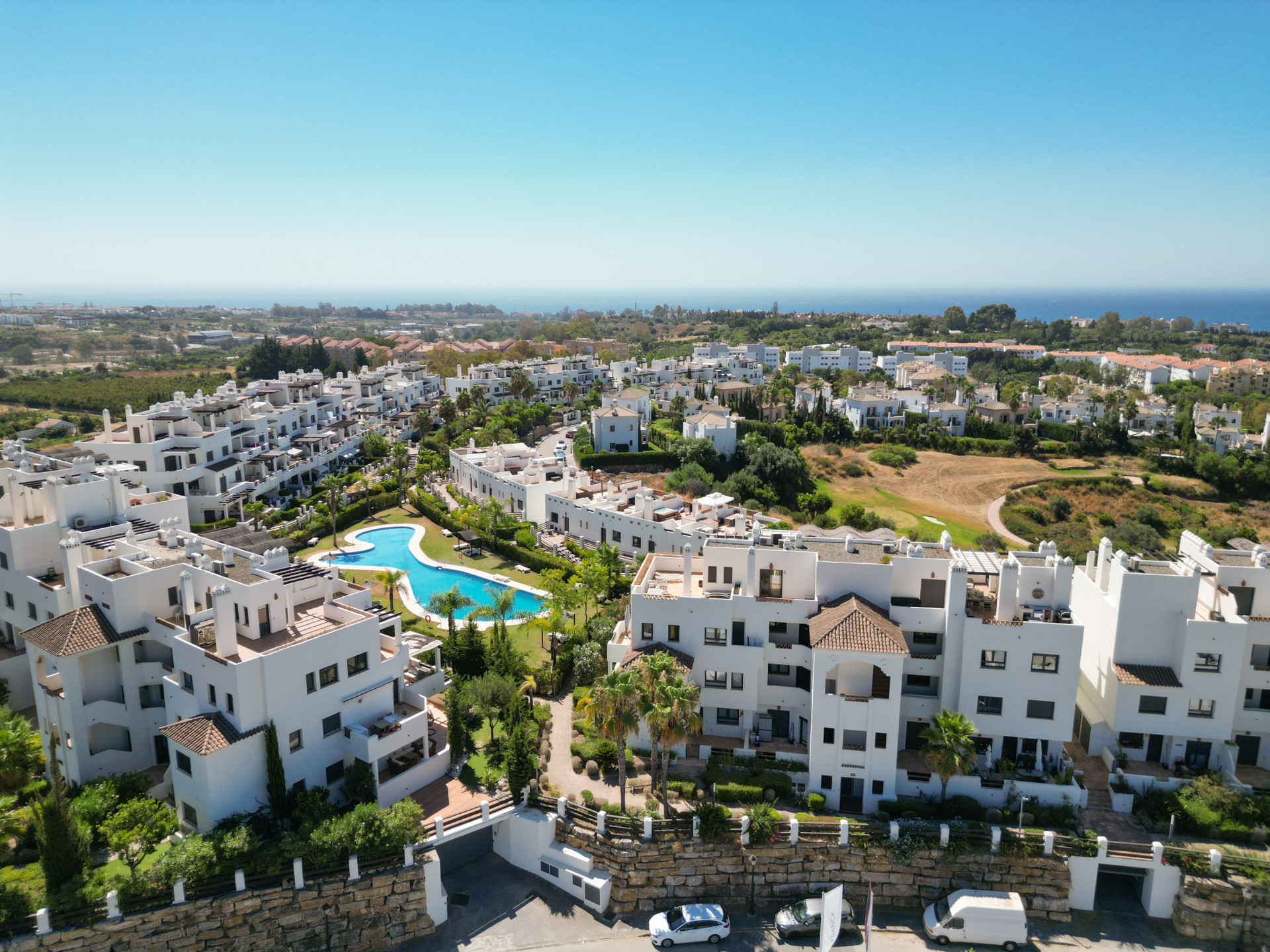 Image 36: penthouse duplex For sale, Estepona, €499,000 [HFM-CL10126]