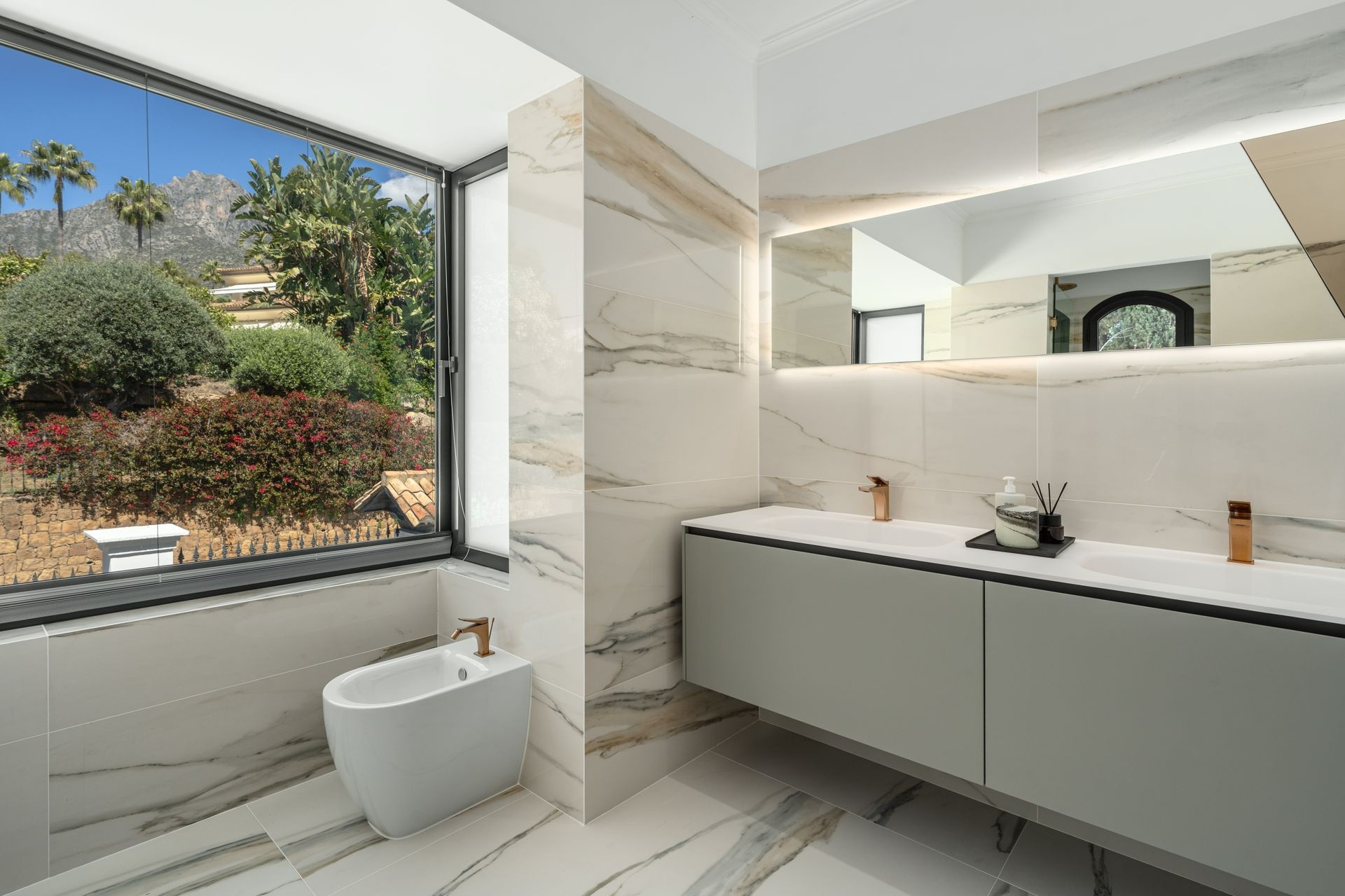 Image 29: detached villa For sale, The Golden Mile, €6,980,000 [HFM-CL10040]