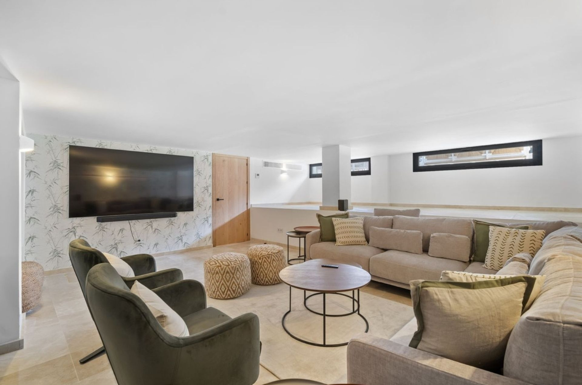 Image 21: detached villa For sale, Nueva Andalucía, €3,500,000 [HFM-CL10039]