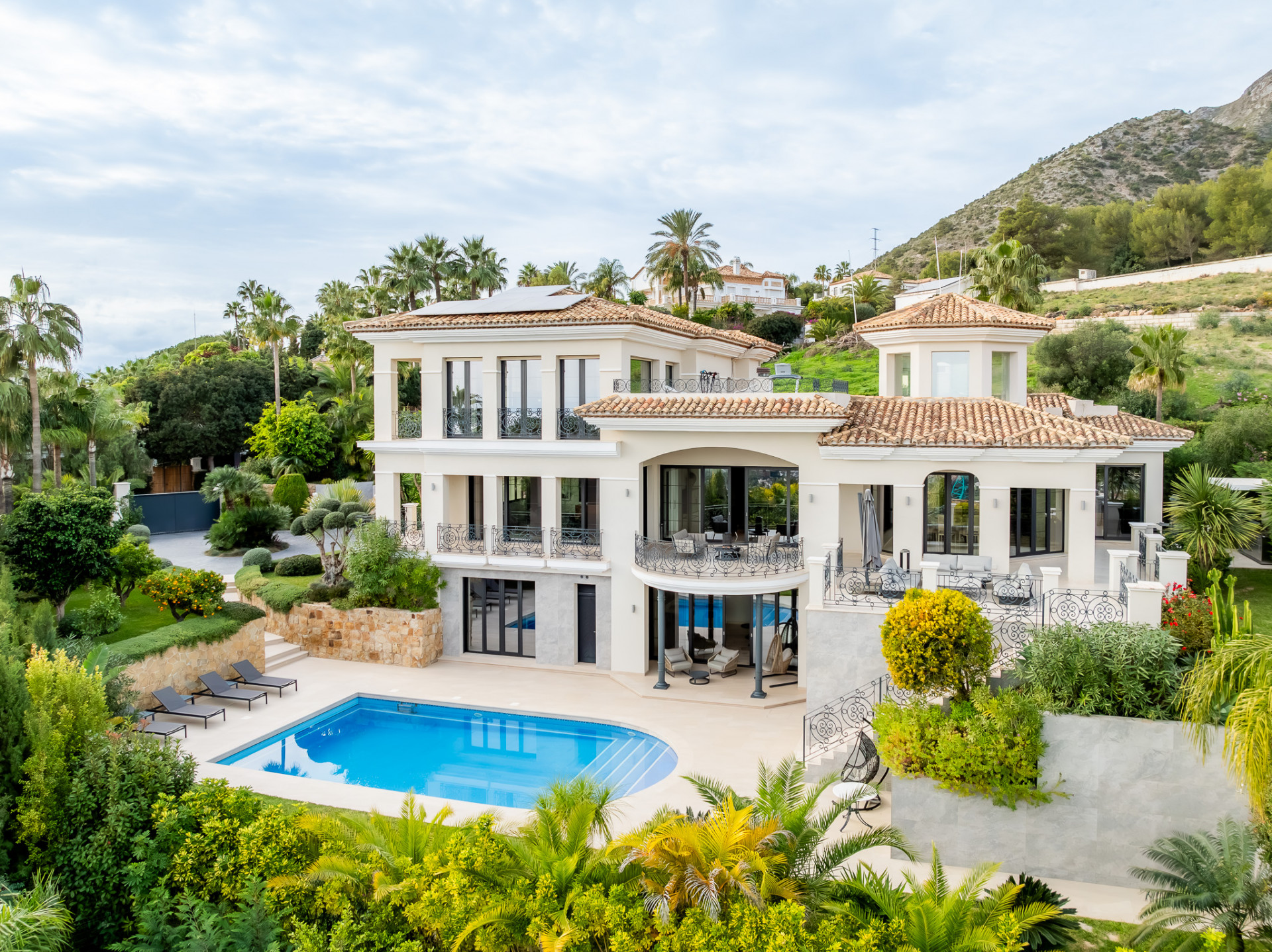 Image 33: detached villa For sale, The Golden Mile, €10,500,000 [HFM-C40044]