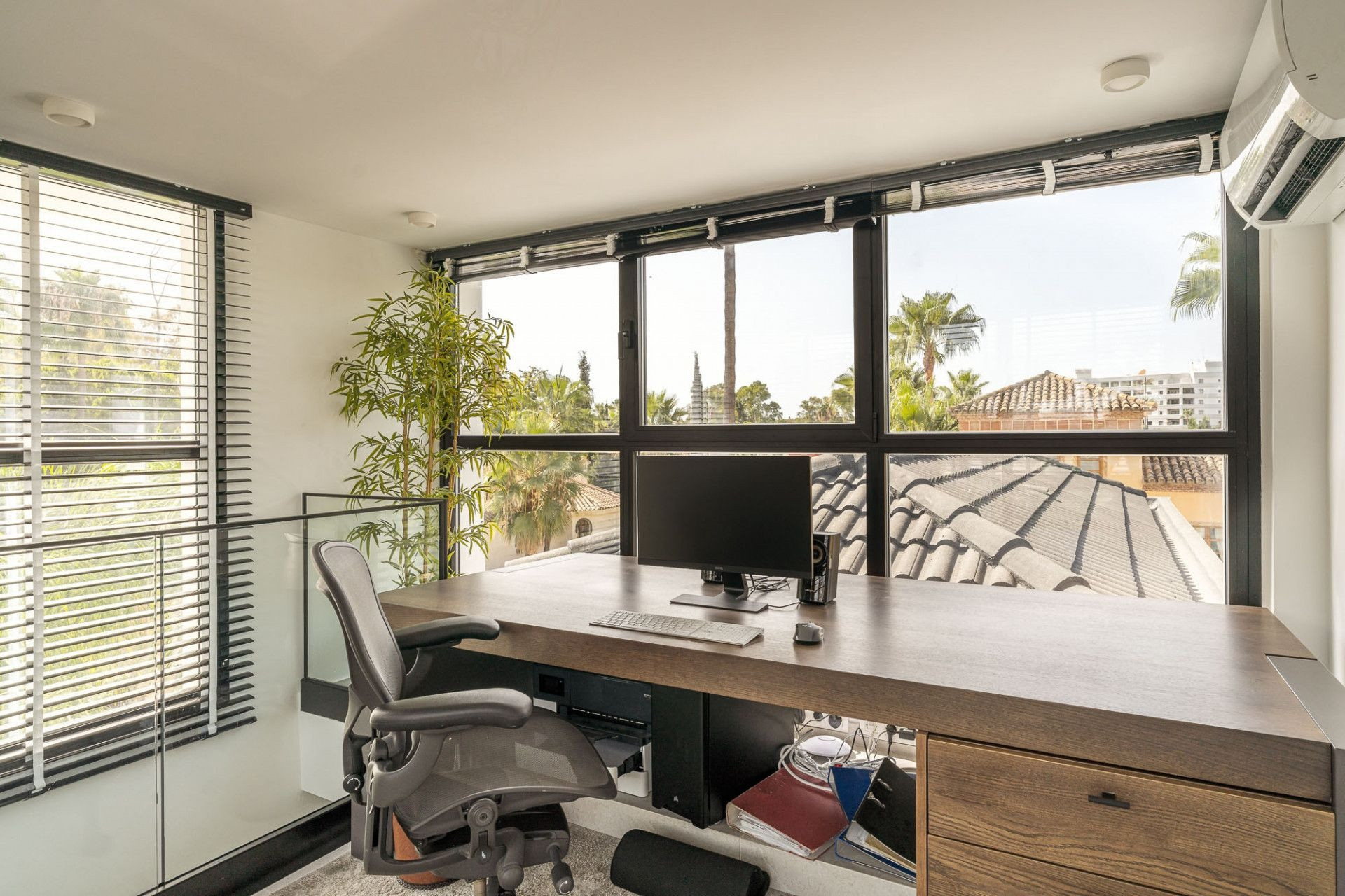 Image 26: detached villa For sale, Nueva Andalucía, €3,395,000 [HFM-C40067]