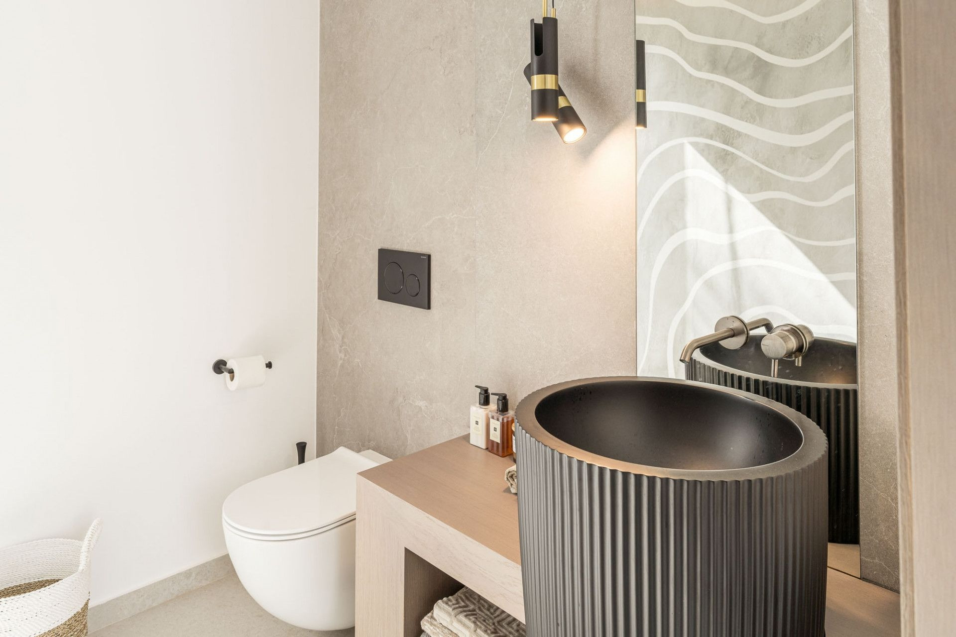 Image 26: detached villa For sale, Nueva Andalucía, €3,395,000 [HFM-C40067]