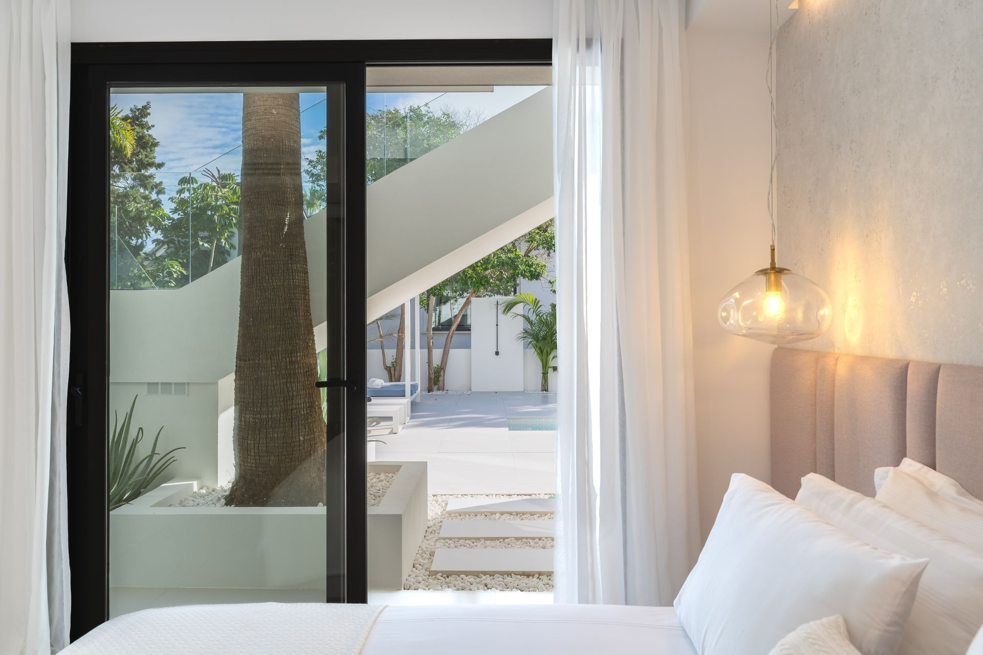 Image 58: detached villa For sale, Marbella, €3,495,000 [HFM-CL10041]