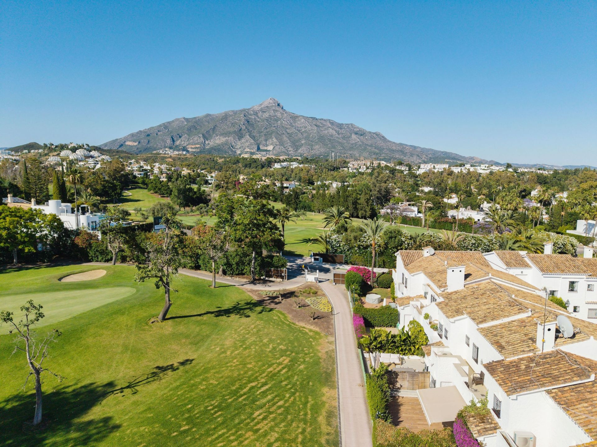 Image 30: townhouse For sale, Nueva Andalucía, €895,000 [HFM-C40050]