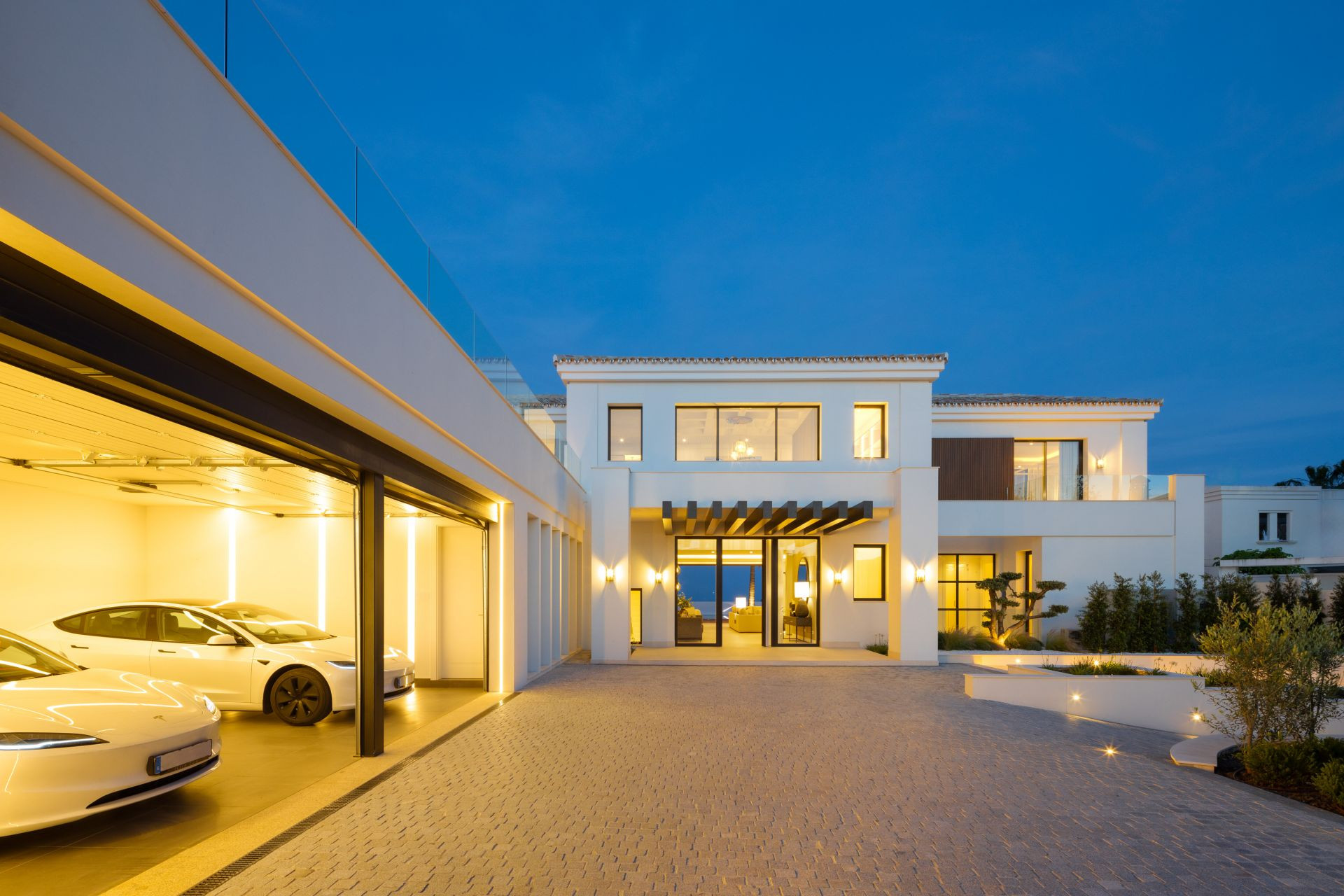 Image 44: detached villa For sale, Benahavís, €9,600,000 [HFM-C40054]