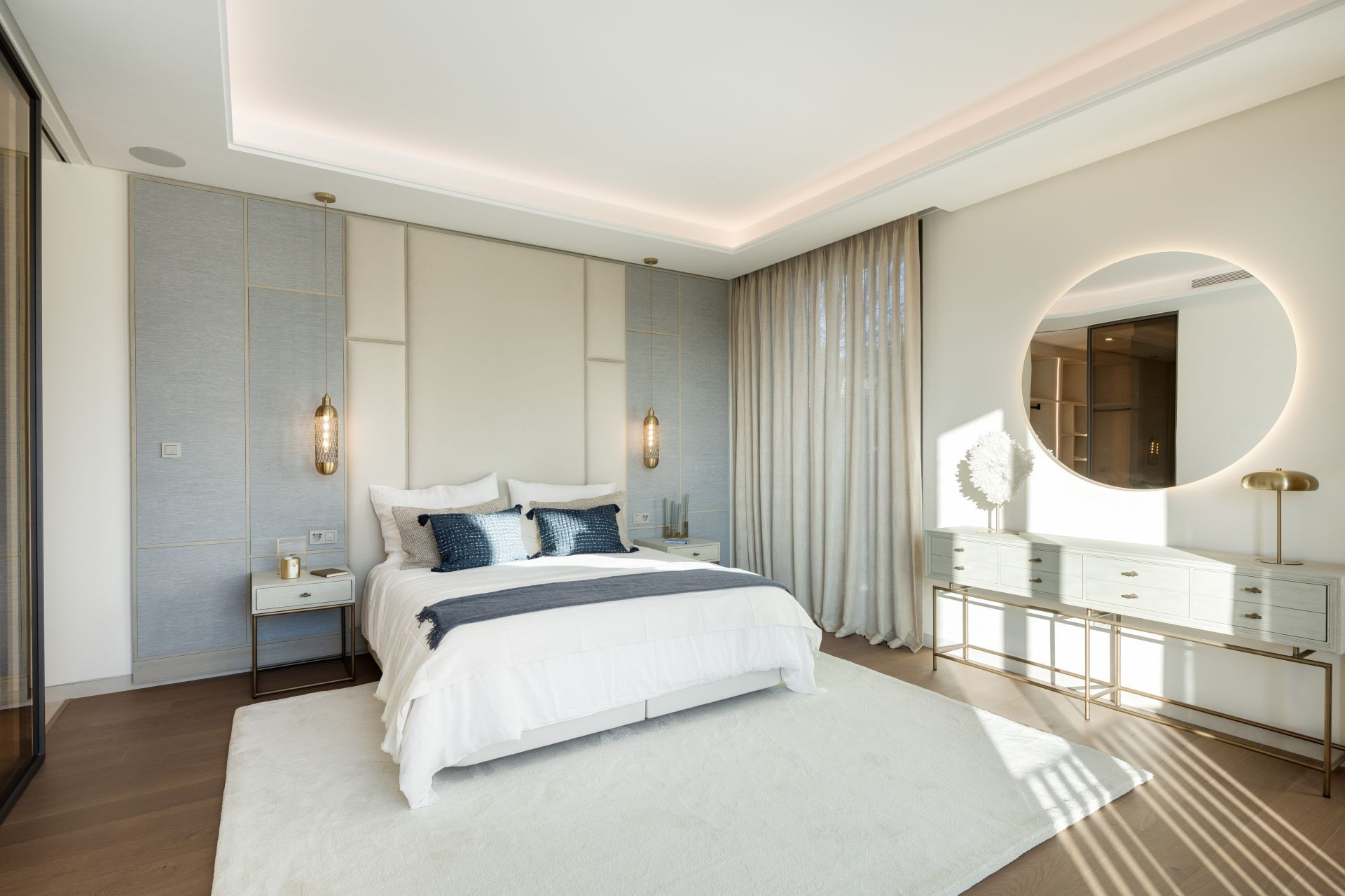 Image 42: detached villa For sale, Nueva Andalucía, €7,495,000 [HFM-C40055]