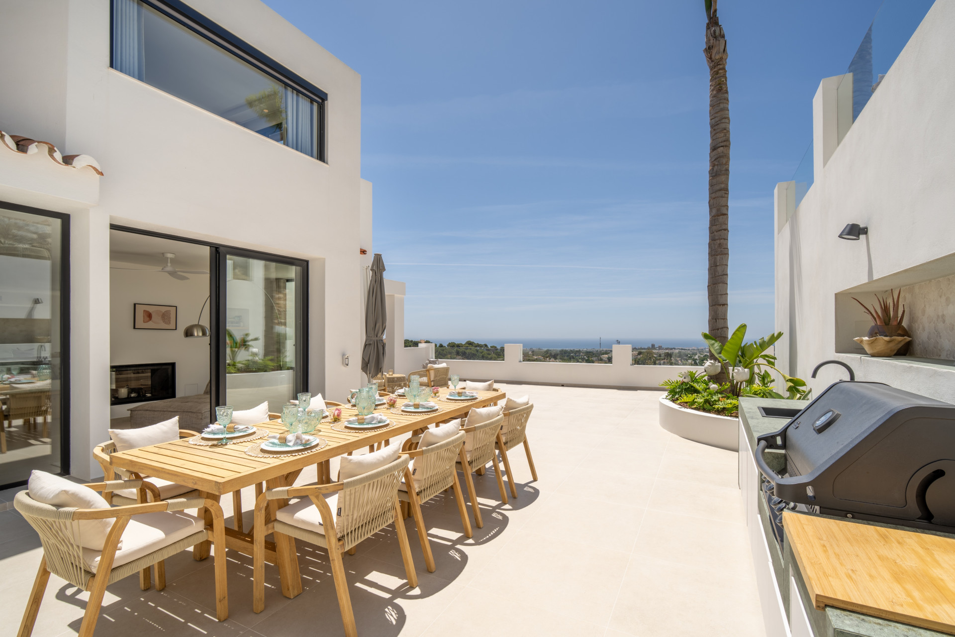 Image 52: detached villa For sale, Nueva Andalucía, €4,950,000 [HFM-C40042]