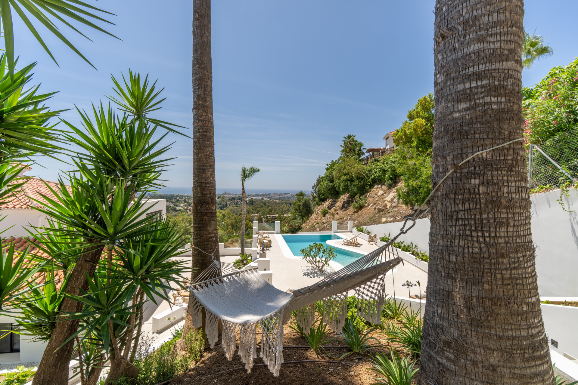 Image 52: detached villa For sale, Nueva Andalucía, €4,950,000 [HFM-C40042]