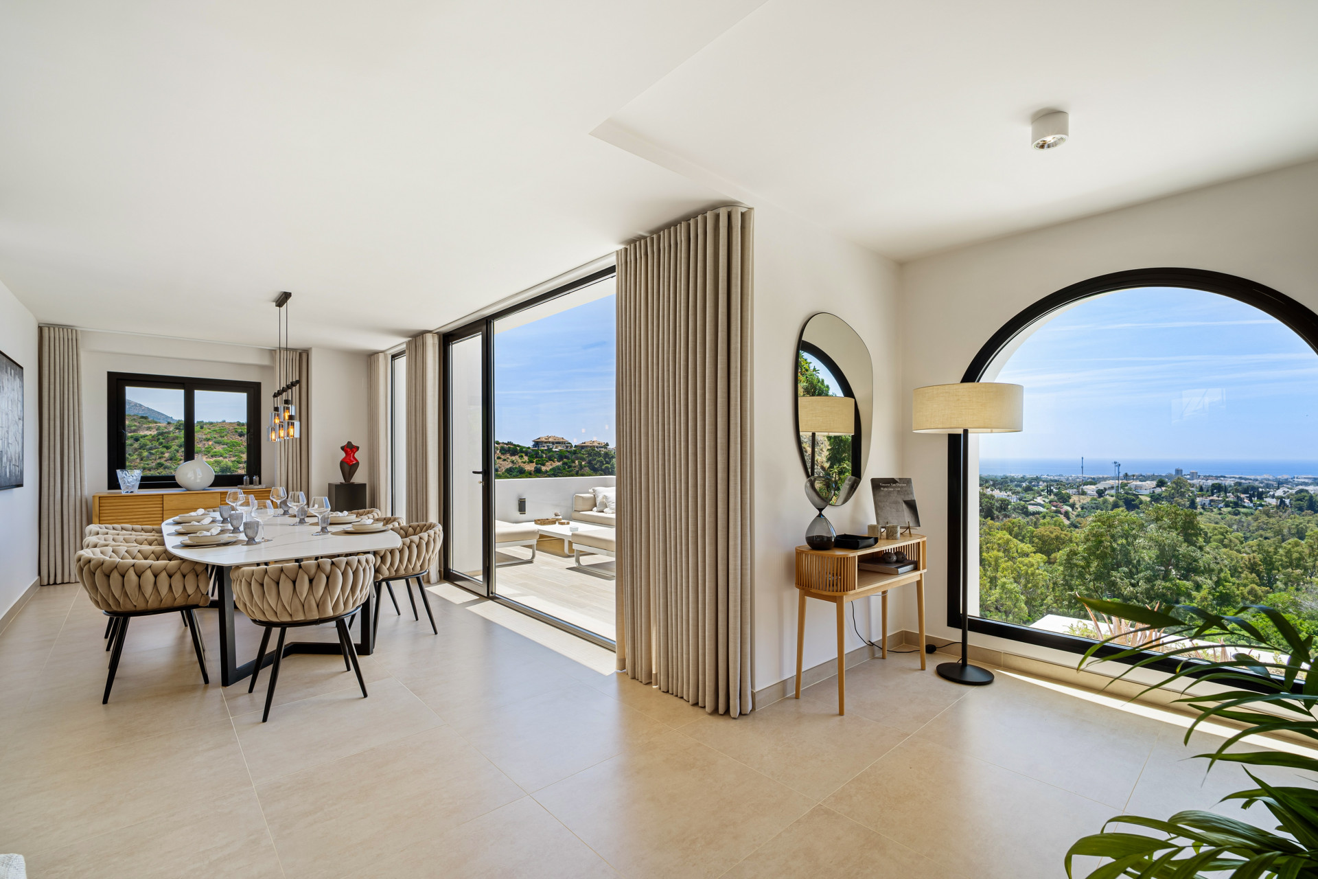 Image 52: detached villa For sale, Nueva Andalucía, €4,950,000 [HFM-C40042]