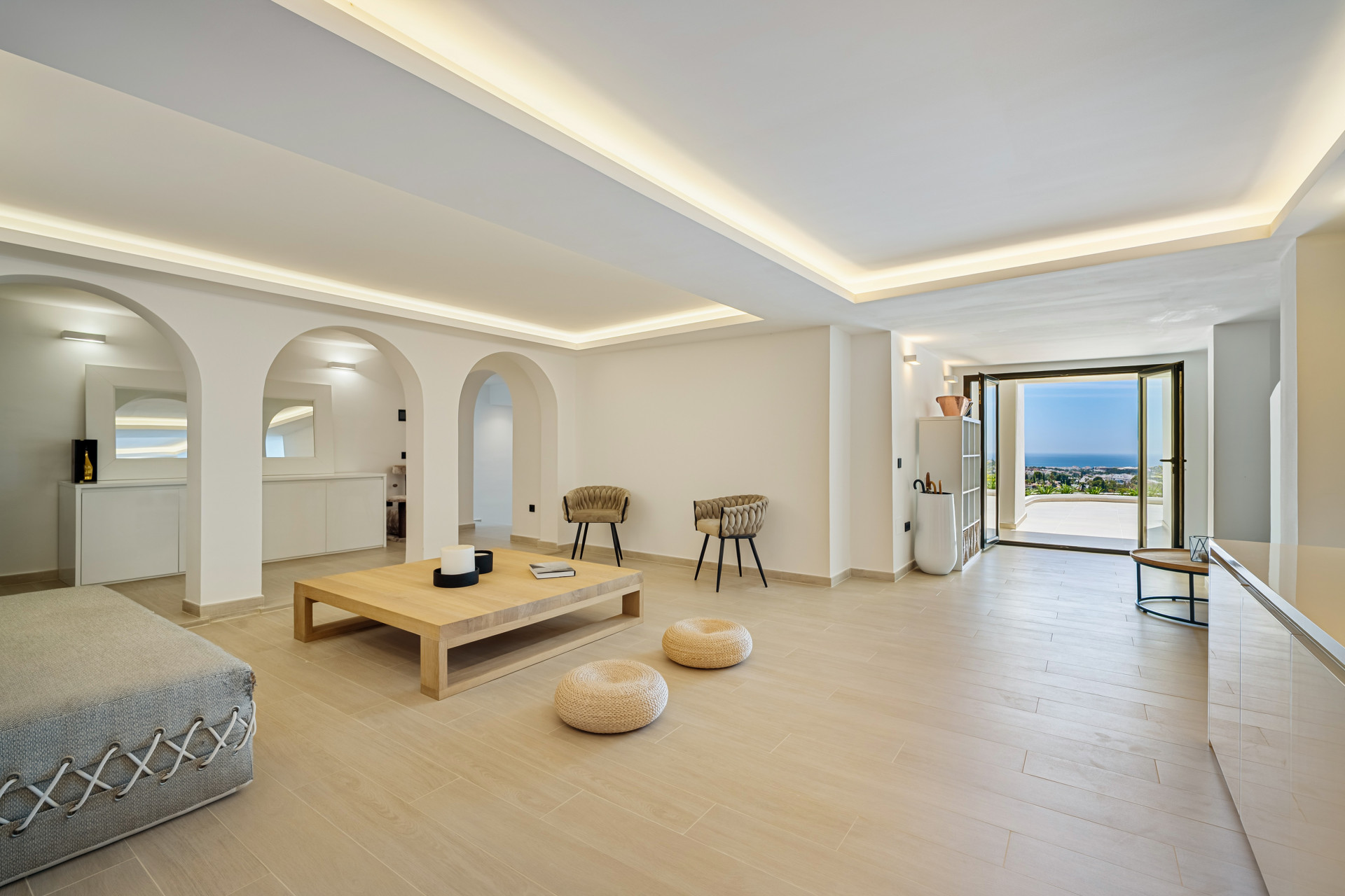 Image 52: detached villa For sale, Nueva Andalucía, €4,950,000 [HFM-C40042]