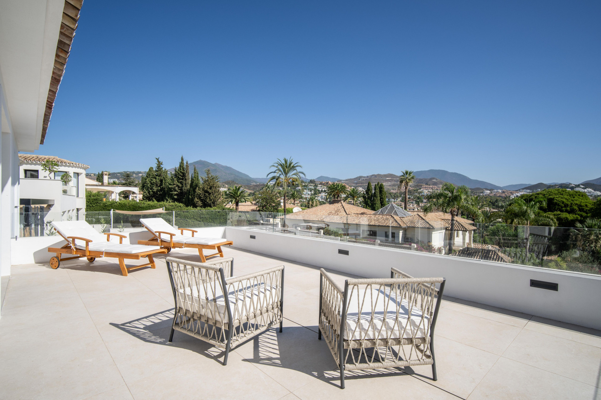 Image 33: villa - chalet For sale, Nueva Andalucía, €2,750,000 [HFM-C40041]