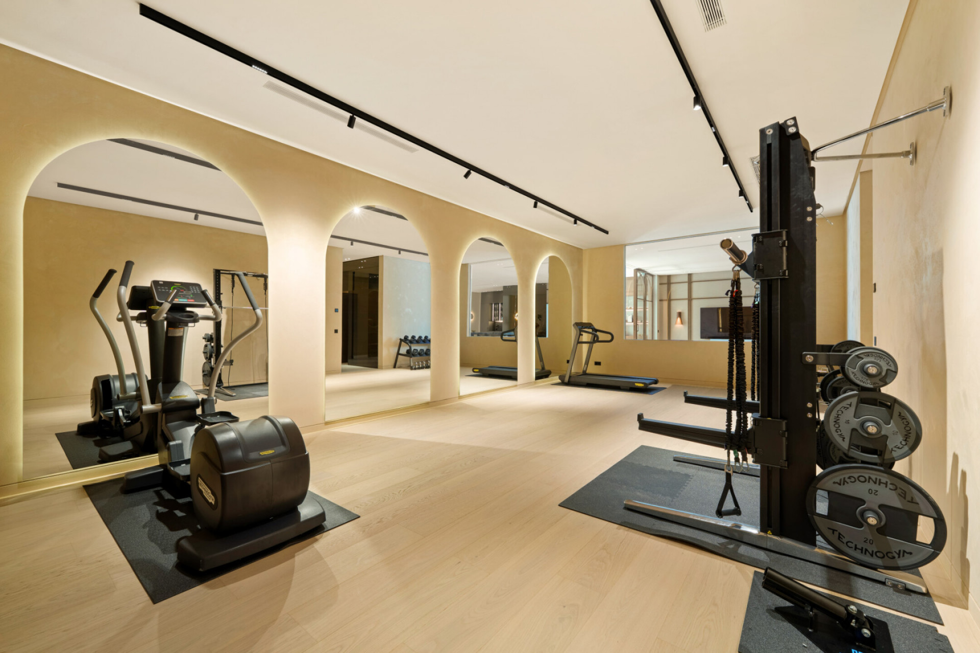 Image 37: detached villa For sale, Nueva Andalucía, €8,650,000 [HFM-C40035]