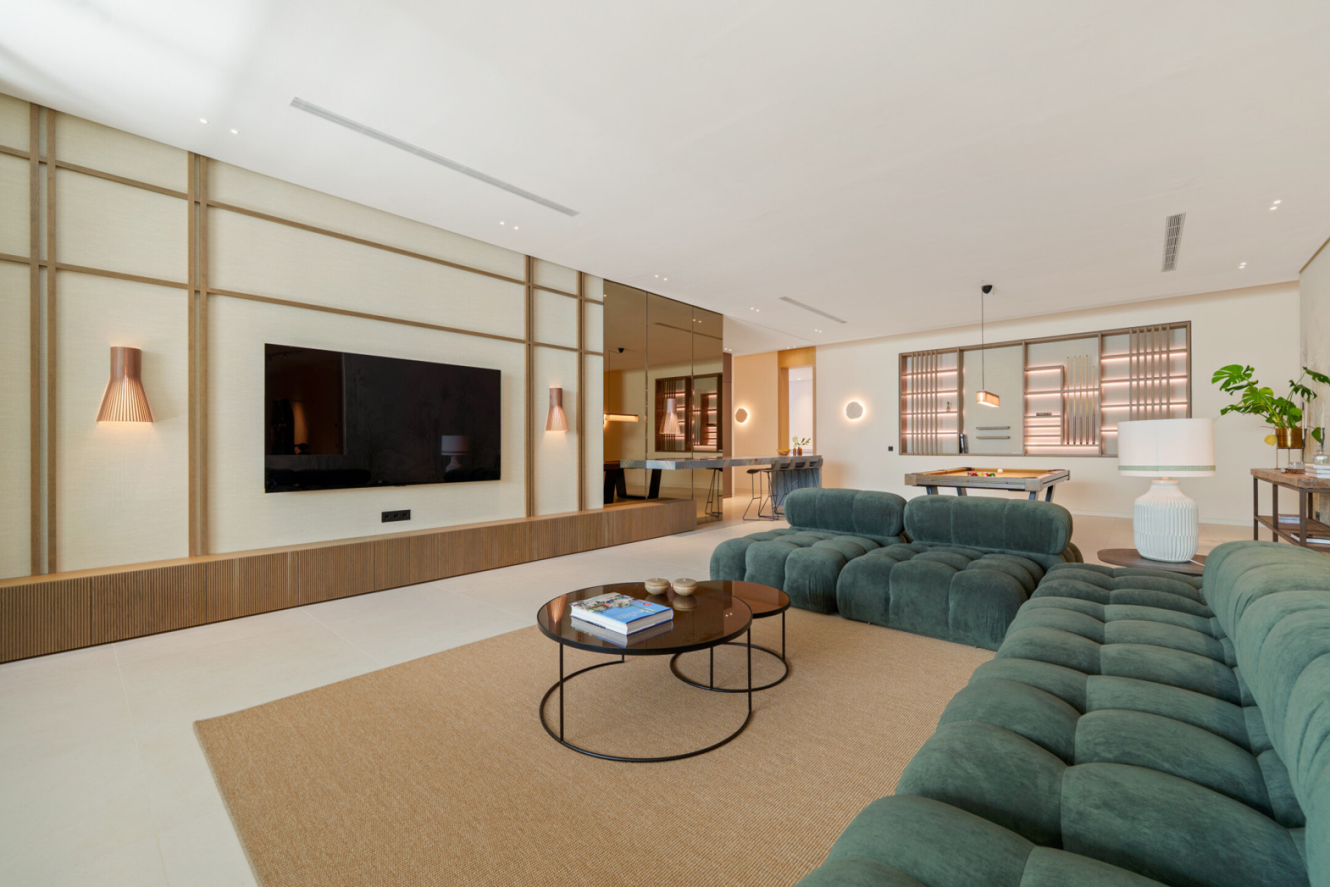 Image 37: detached villa For sale, Nueva Andalucía, €8,650,000 [HFM-C40035]