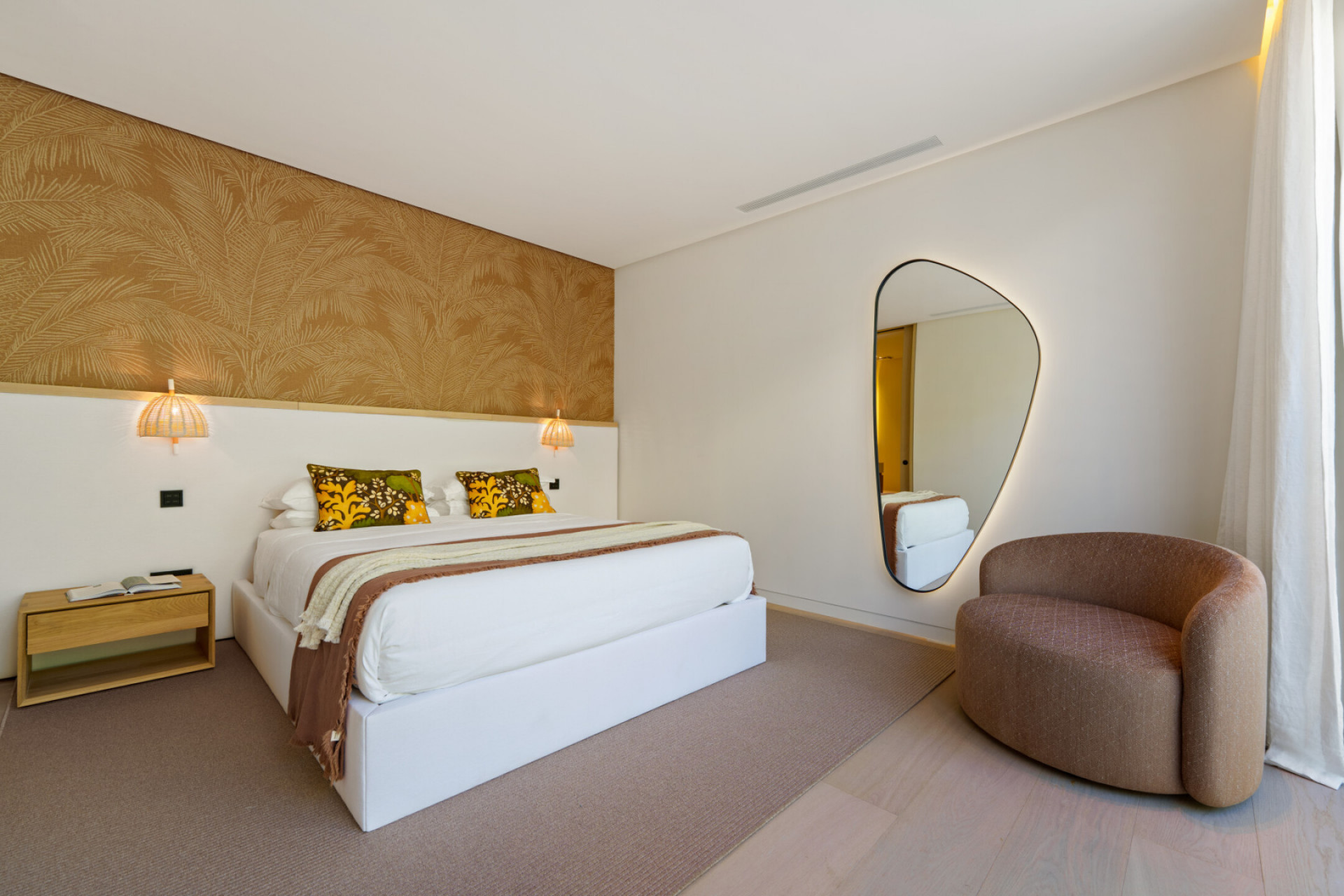 Image 37: detached villa For sale, Nueva Andalucía, €8,650,000 [HFM-C40035]