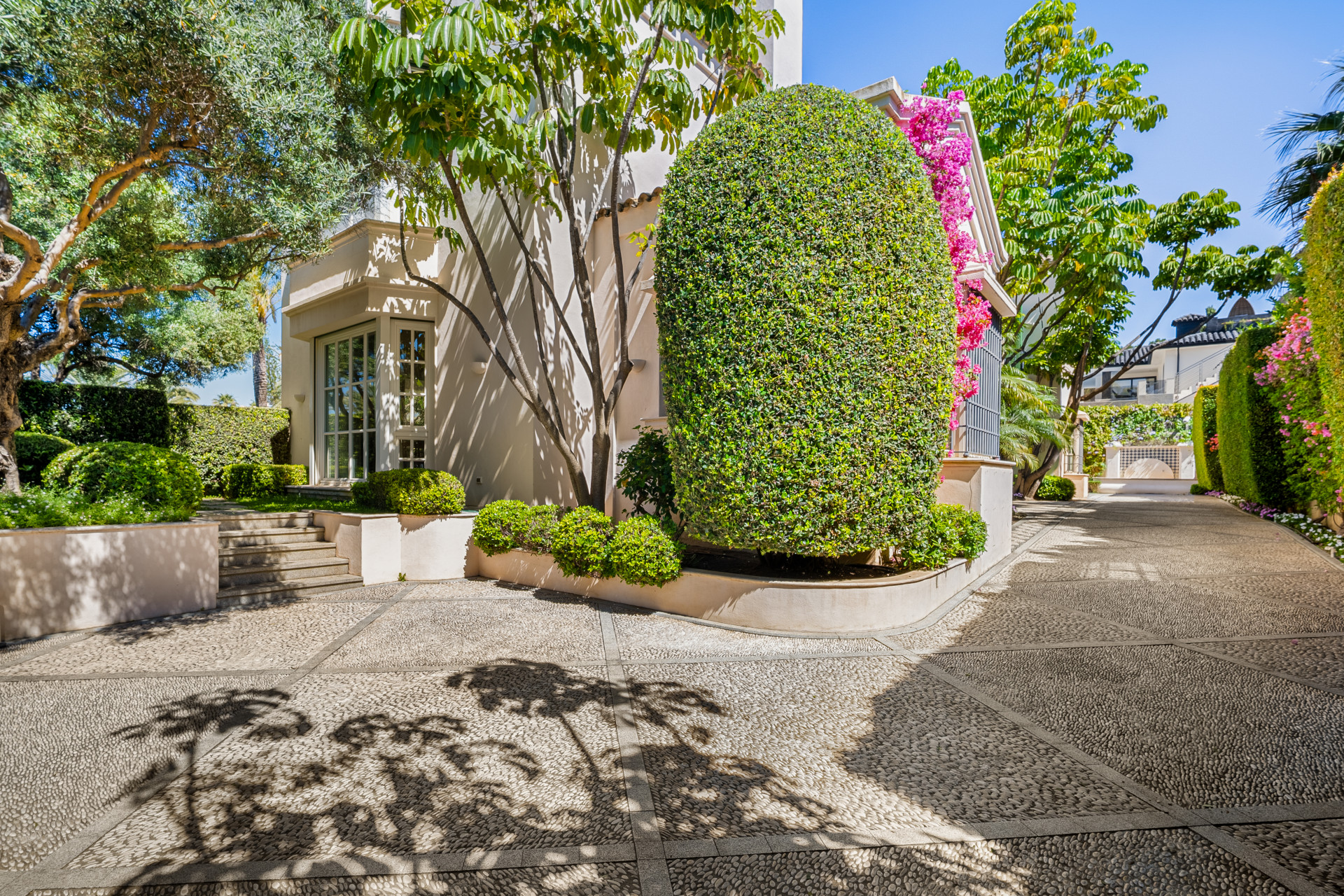 Image 32: detached villa For sale, Marbella, €10,700,000 [HFM-C40036]