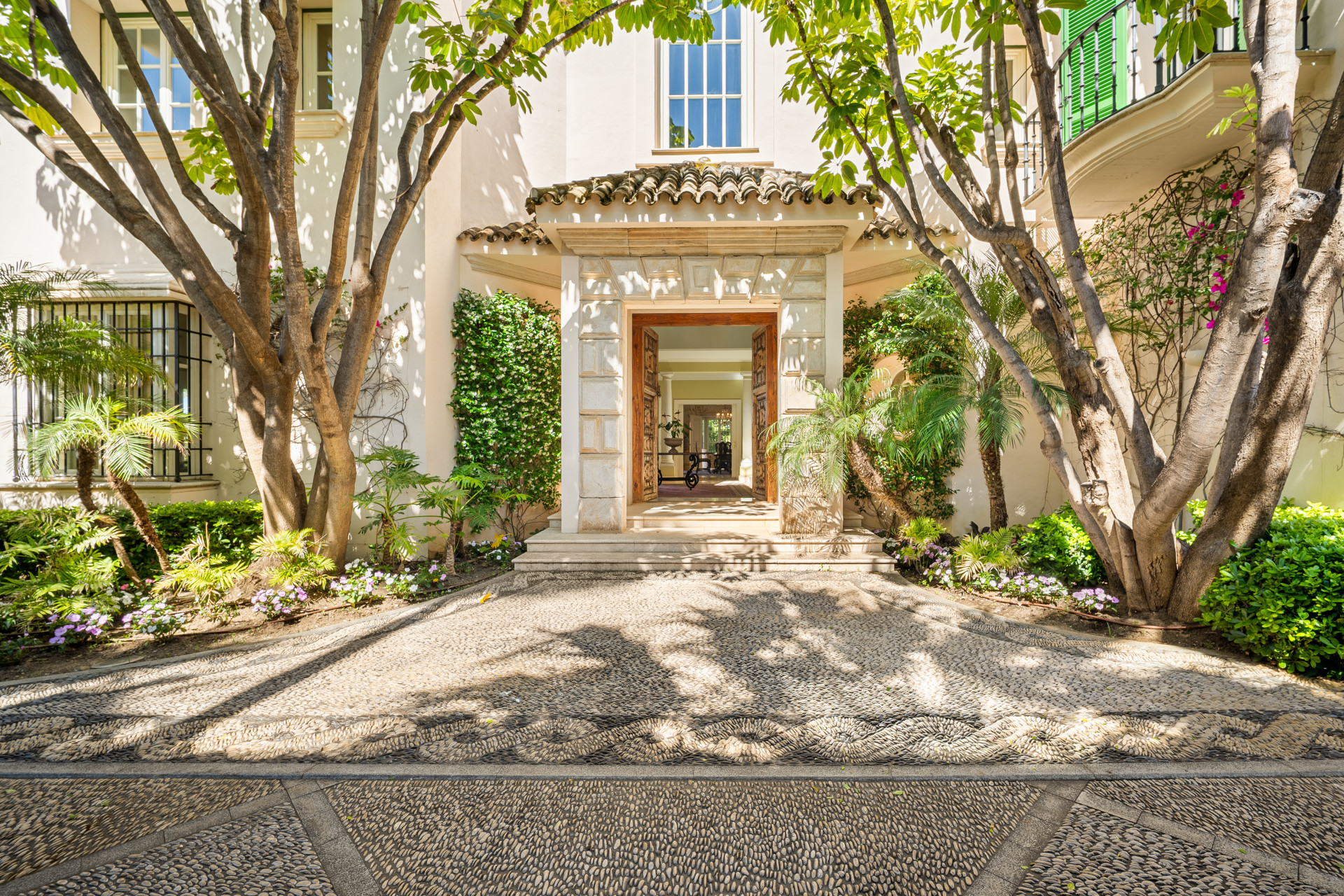 Image 32: detached villa For sale, Marbella, €10,700,000 [HFM-C40036]