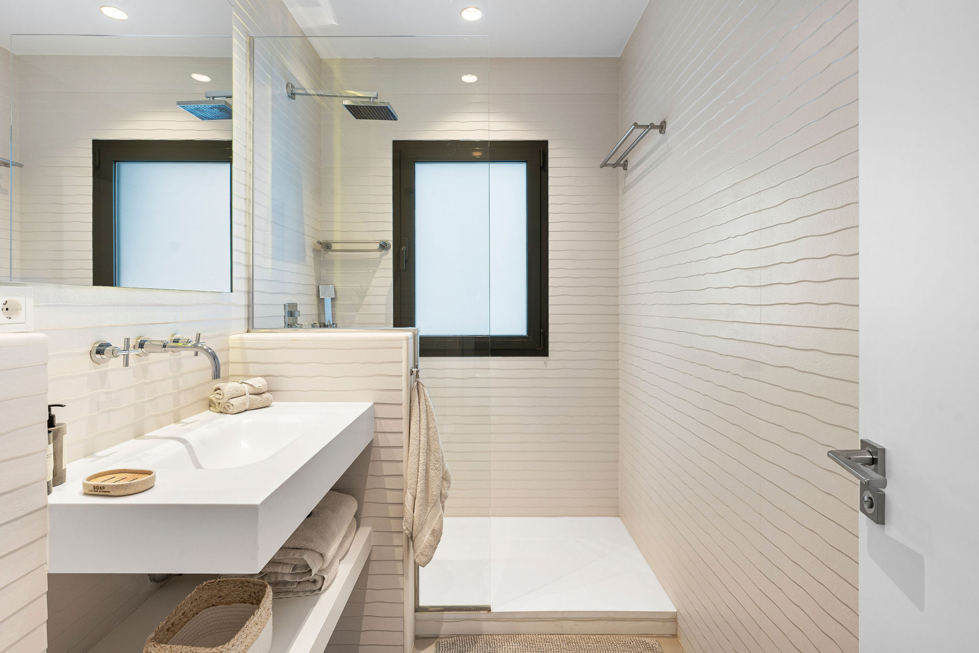 Image 58: detached villa For sale, Benahavís, €3,495,000 [HFM-C40037]