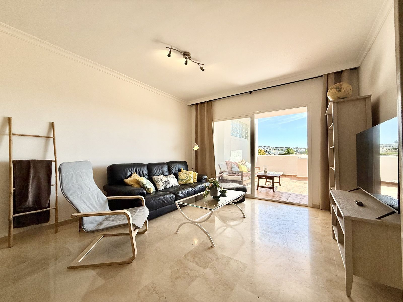 Image 24: apartment For sale, Estepona, €365,000 [HFM-CL10033]