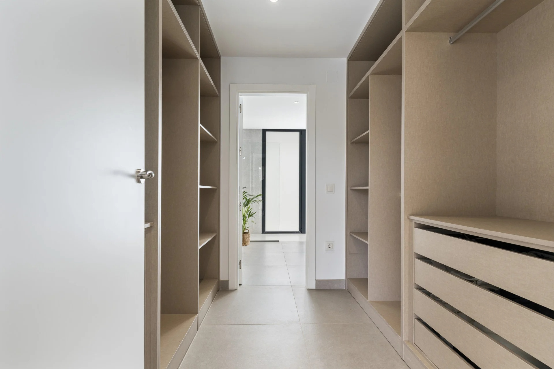 Image 21: detached villa For sale, Estepona, €1,495,000 [HFM-C40030]