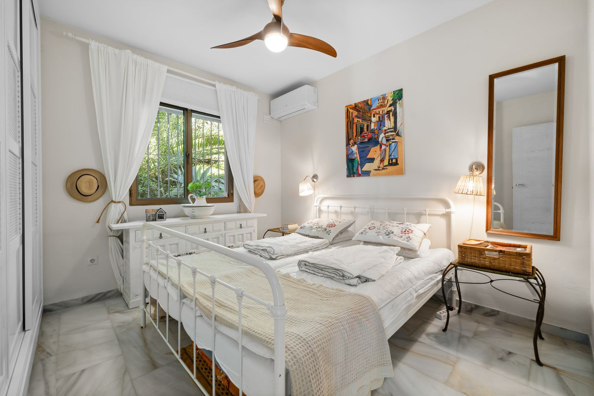 Image {index}: detached villa For sale, Mijas Costa, €749,000 [HFMs684122]