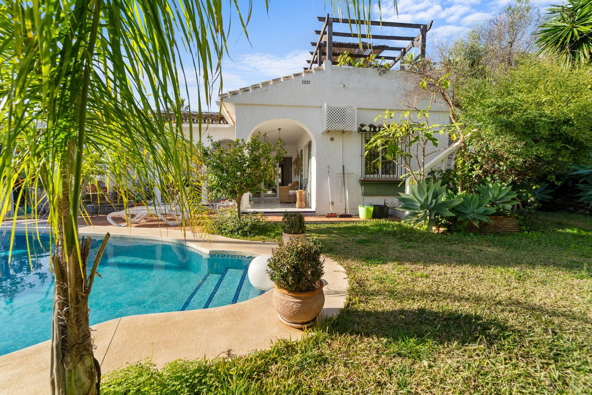 Image {index}: detached villa For sale, Mijas Costa, €749,000 [HFMs684122]