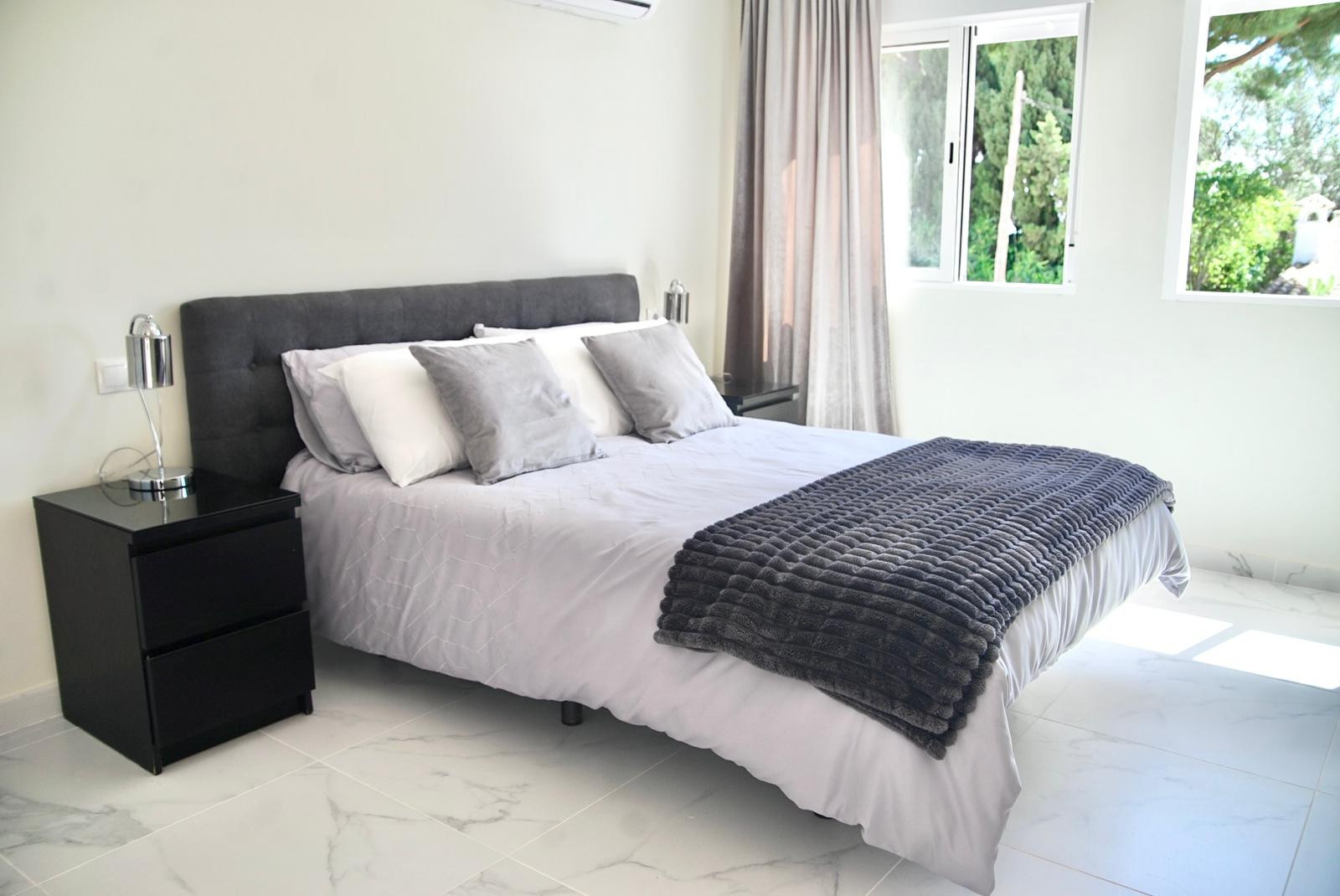 Image 35: Detached Villa For sale, Mijas Costa, €980,000 [HFMs689120]