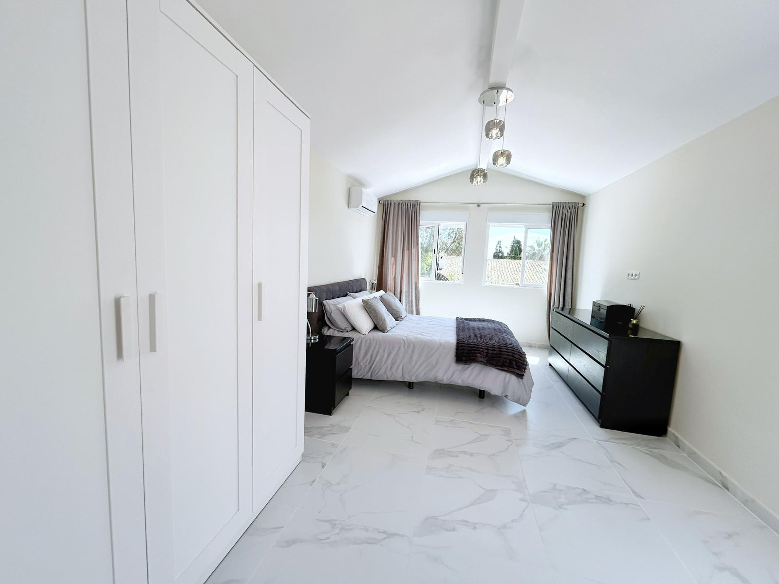 Image 33: Detached Villa For sale, Mijas Costa, €980,000 [HFMs689120]