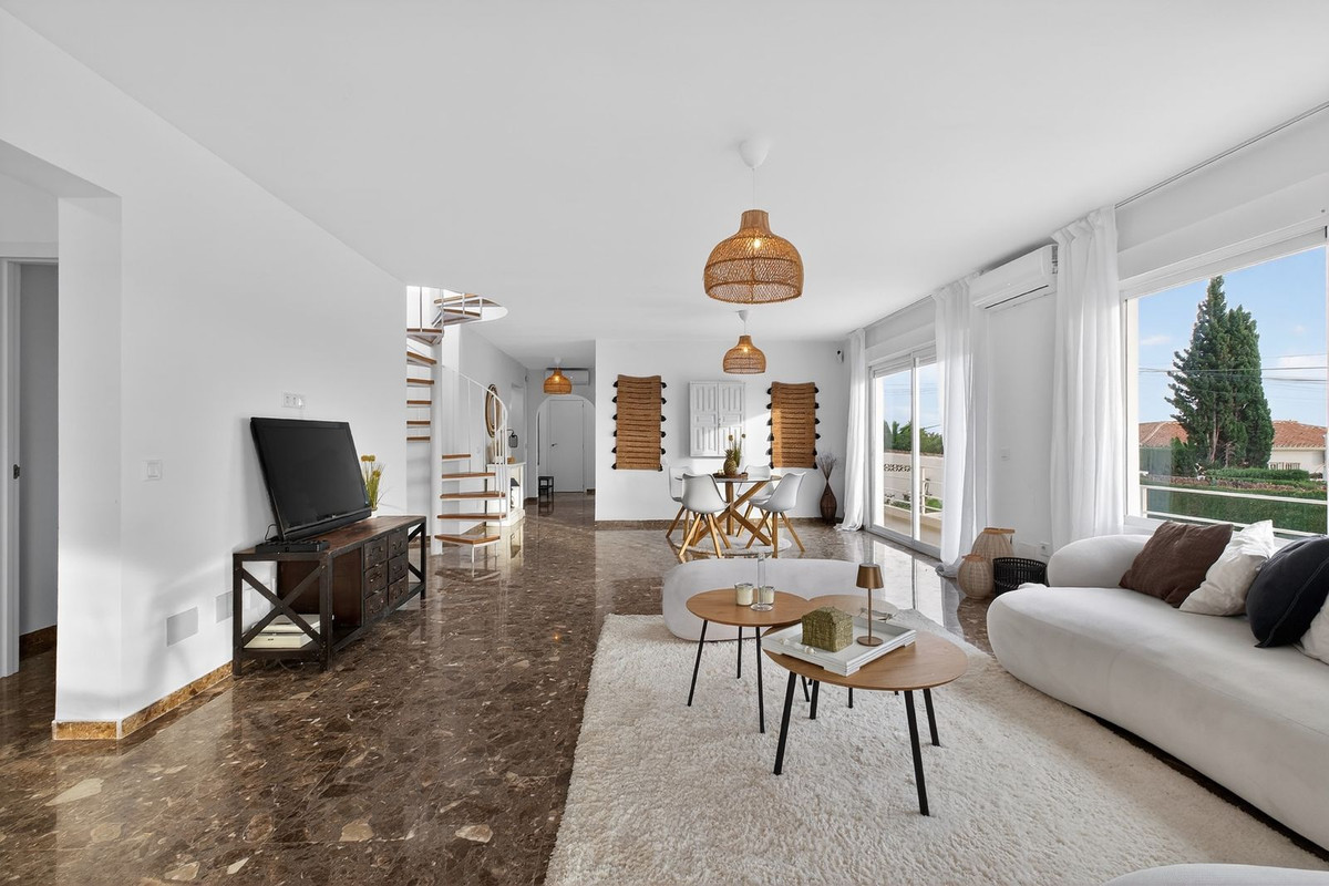 Image 10: Detached Villa For sale, Marbella, €1,649,000 [HFMs689376]