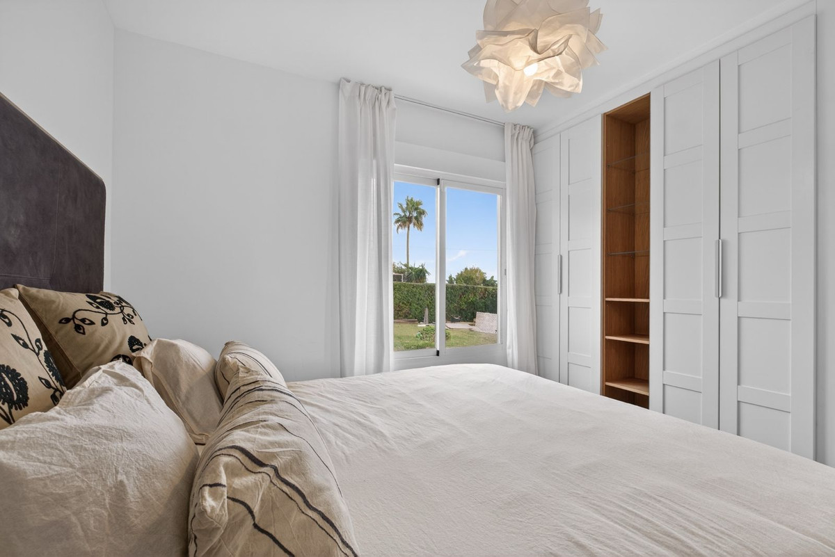 Image 24: Detached Villa For sale, Marbella, €1,649,000 [HFMs689376]