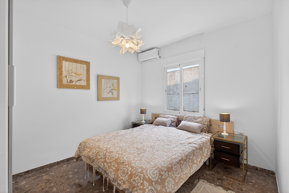 Image 26: Detached Villa For sale, Marbella, €1,649,000 [HFMs689376]