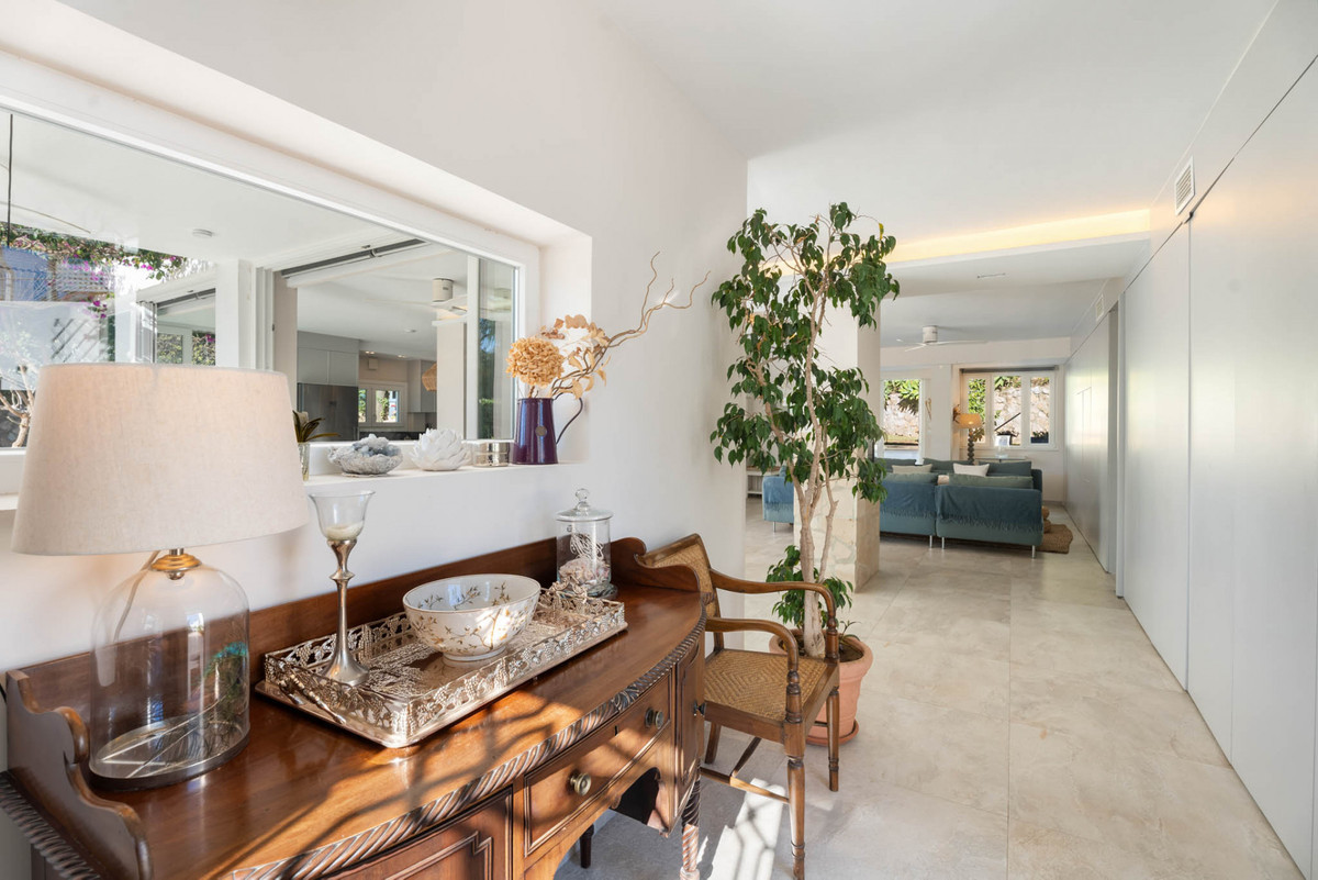 Image 33: Detached Villa For sale, Marbella, €2,380,000 [HFMs688273]