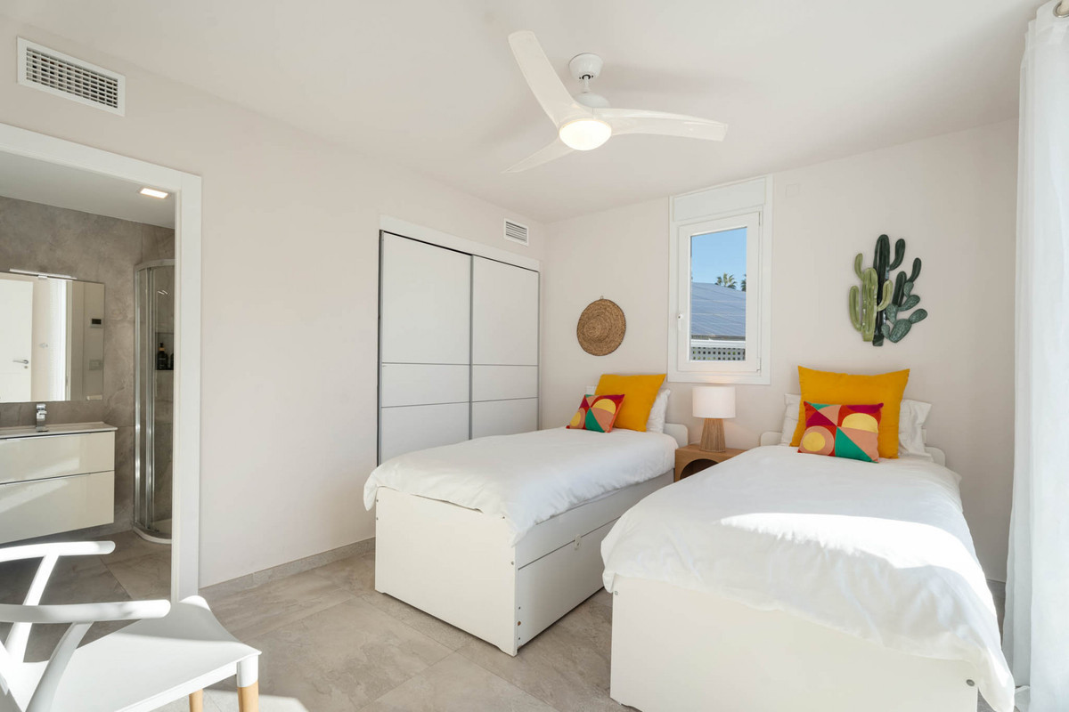 Image 23: Detached Villa For sale, Marbella, €2,380,000 [HFMs688273]