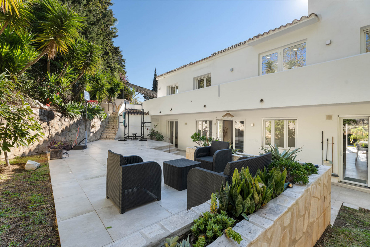 Image 44: Detached Villa For sale, Marbella, €2,380,000 [HFMs688273]