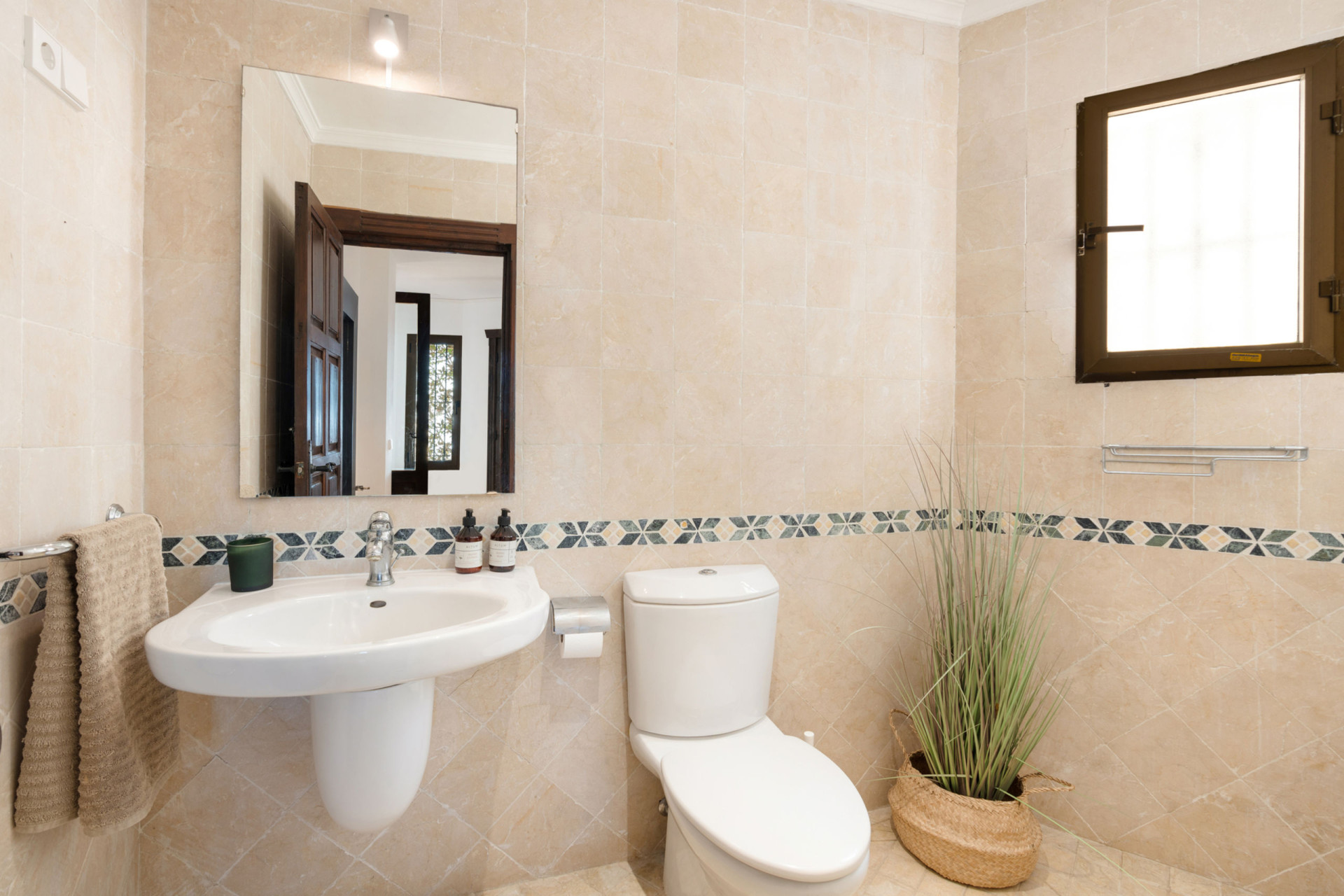 Image 22: Villa - Chalet For sale, Mijas Costa, €1,995,000 [HFMs700110]