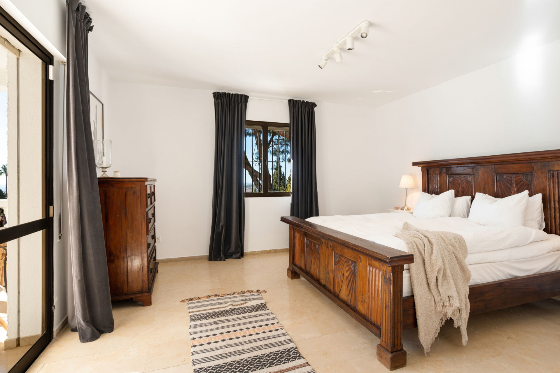 Image 16: Villa - Chalet For sale, Mijas Costa, €1,995,000 [HFMs700110]