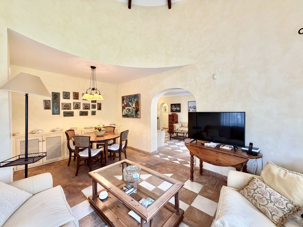 Image 7: Villa - Chalet For sale, San Pedro de Alcántara, €2,495,000 [HFMs701201]
