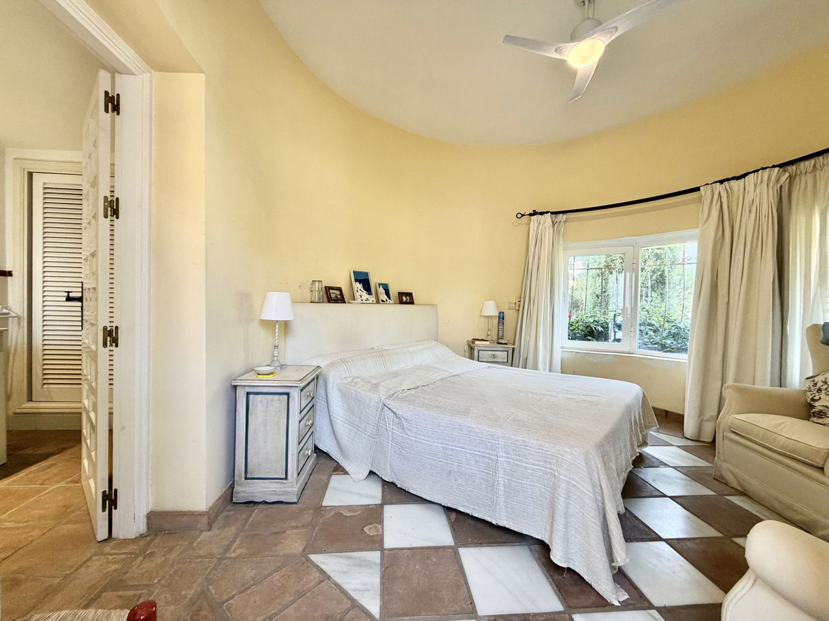 Image 11: Villa - Chalet For sale, San Pedro de Alcántara, €2,495,000 [HFMs701201]