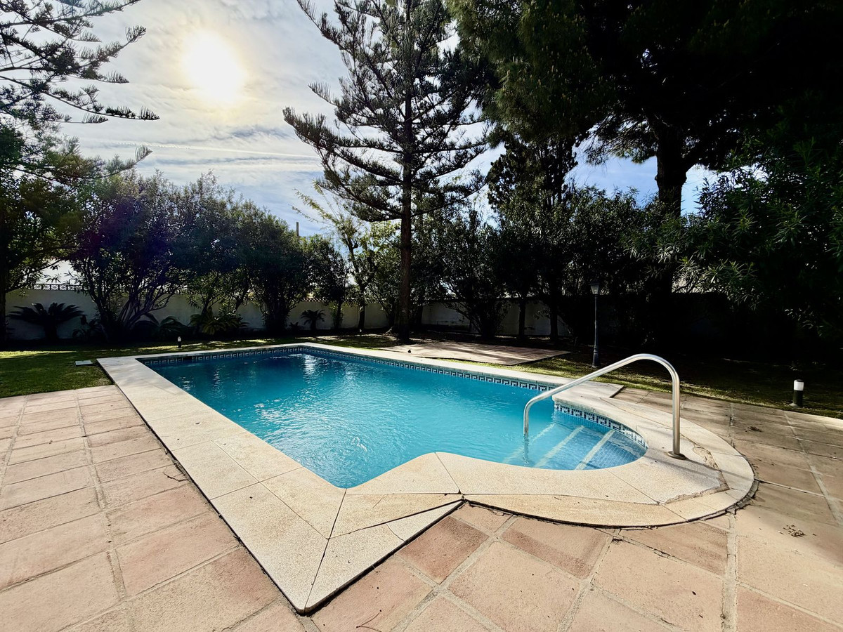 Image 16: Villa - Chalet For sale, San Pedro de Alcántara, €2,495,000 [HFMs701201]
