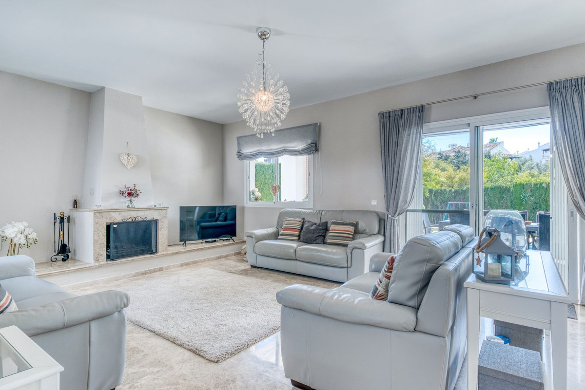 Image 8: Villa - Chalet For sale, Mijas Costa, €1,299,000 [HFMs701600]