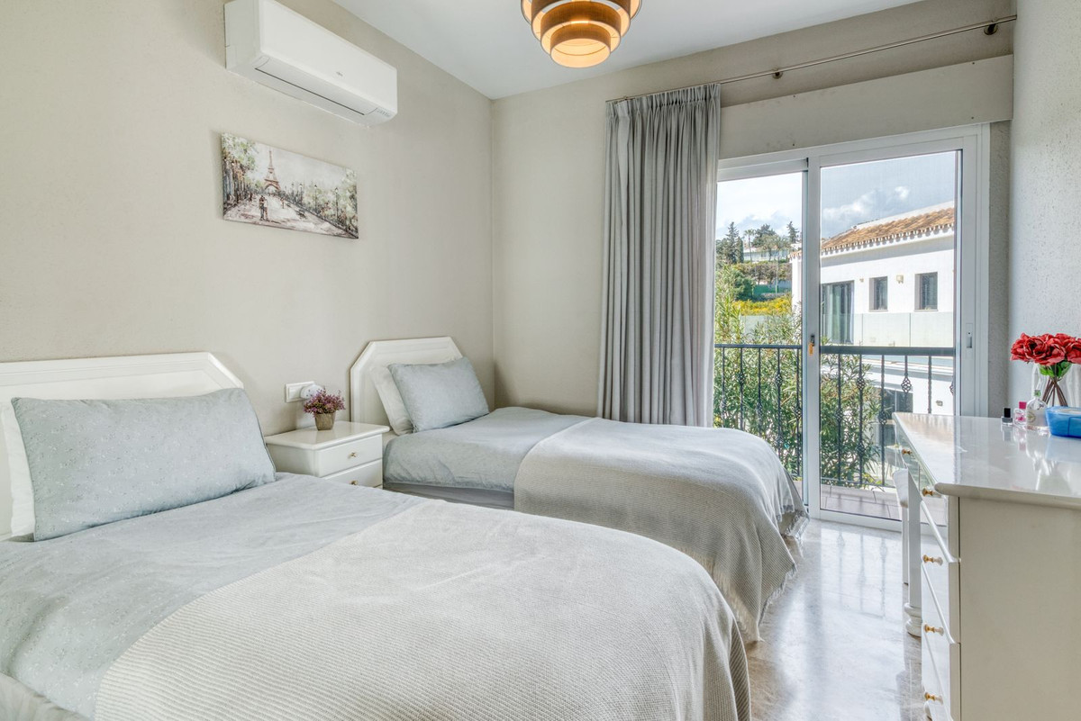 Image 28: Villa - Chalet For sale, Mijas Costa, €1,299,000 [HFMs701600]