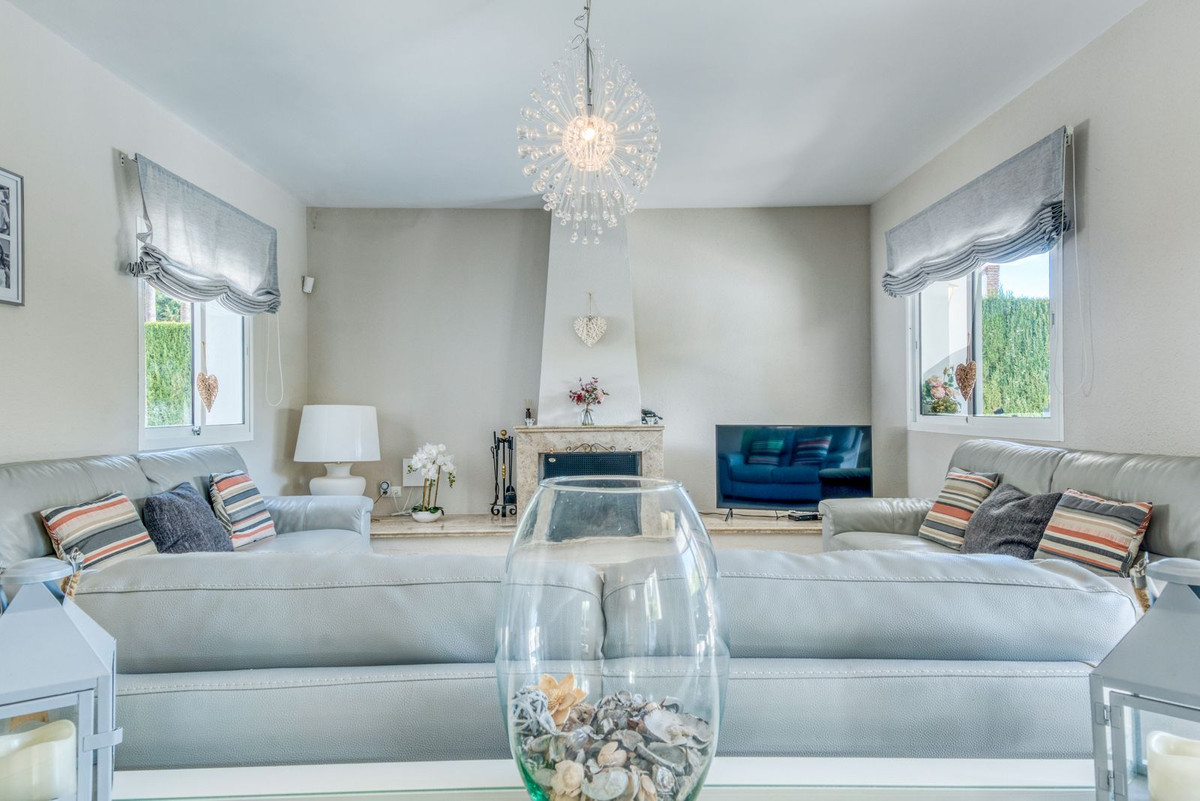 Image 9: Villa - Chalet For sale, Mijas Costa, €1,299,000 [HFMs701600]